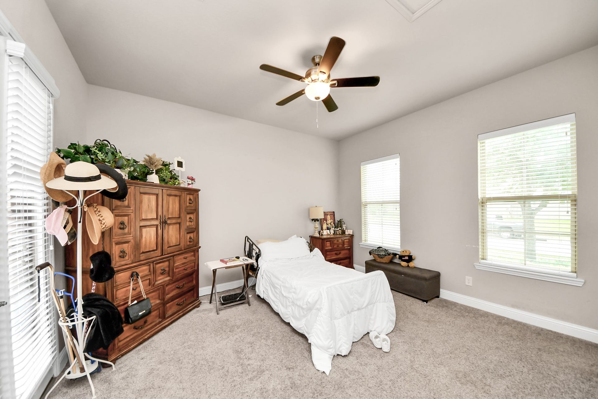 14926 Dogwood View Lane, Cypress, TX 77429 Second Primary Bedroom Downstairs With Full Bathroom Attached.