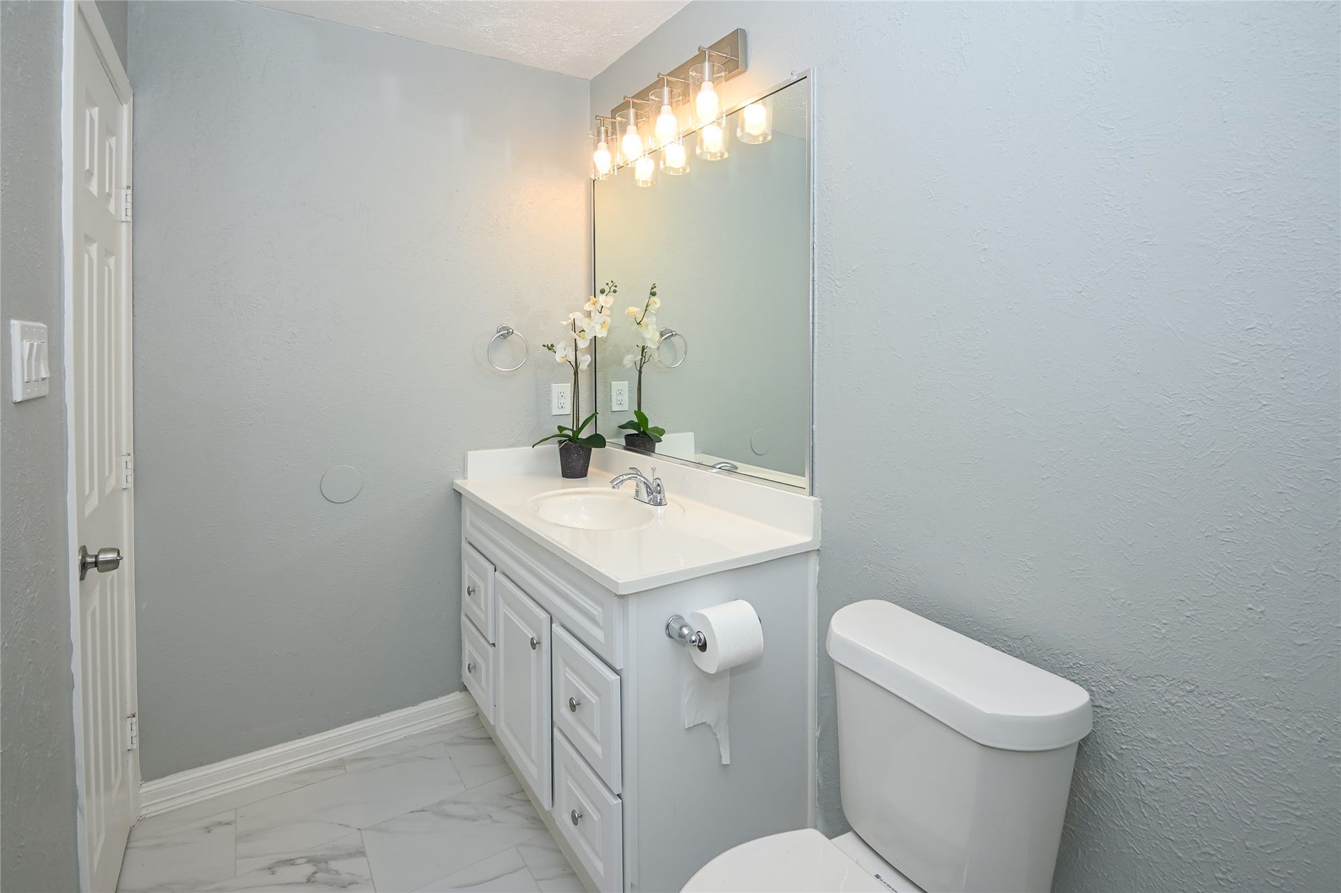7206 La Granada Drive, Houston, TX 77083 7206 La Granada Drive, Houston, TX 77083