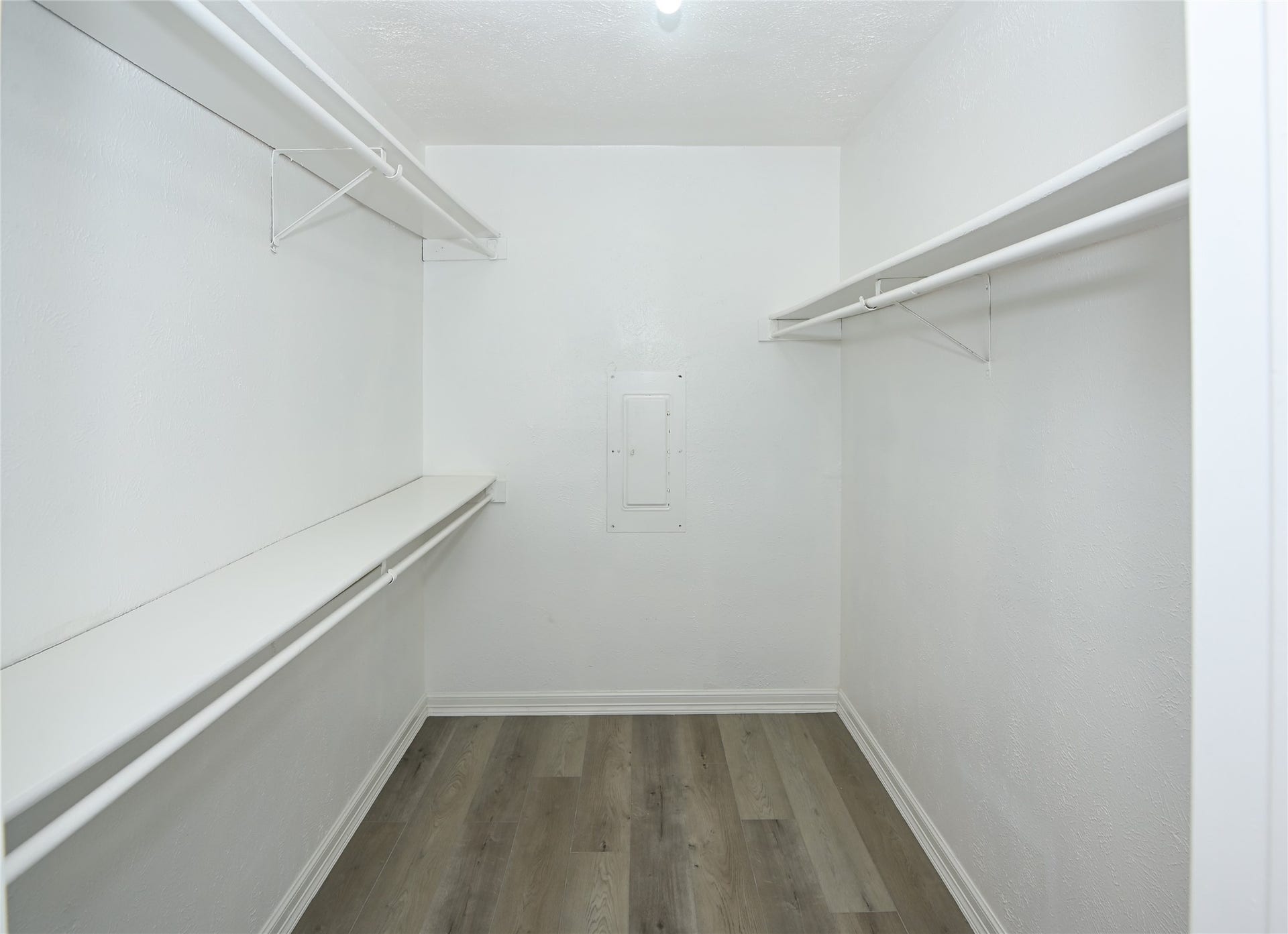 7206 La Granada Drive, Houston, TX 77083 7206 La Granada Drive, Houston, TX 77083