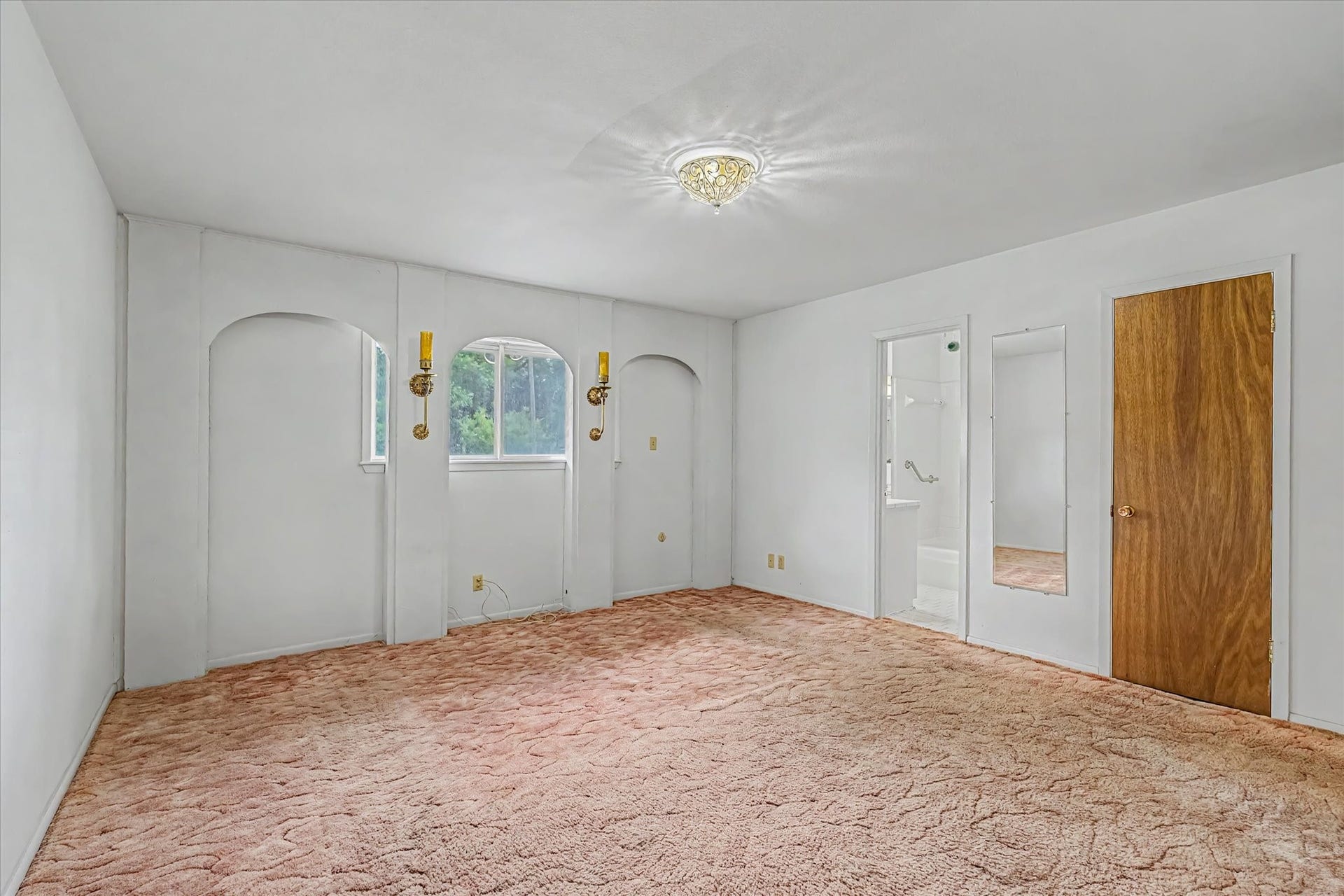 102 Oyster Bend Lane, Lake Jackson, TX 77566