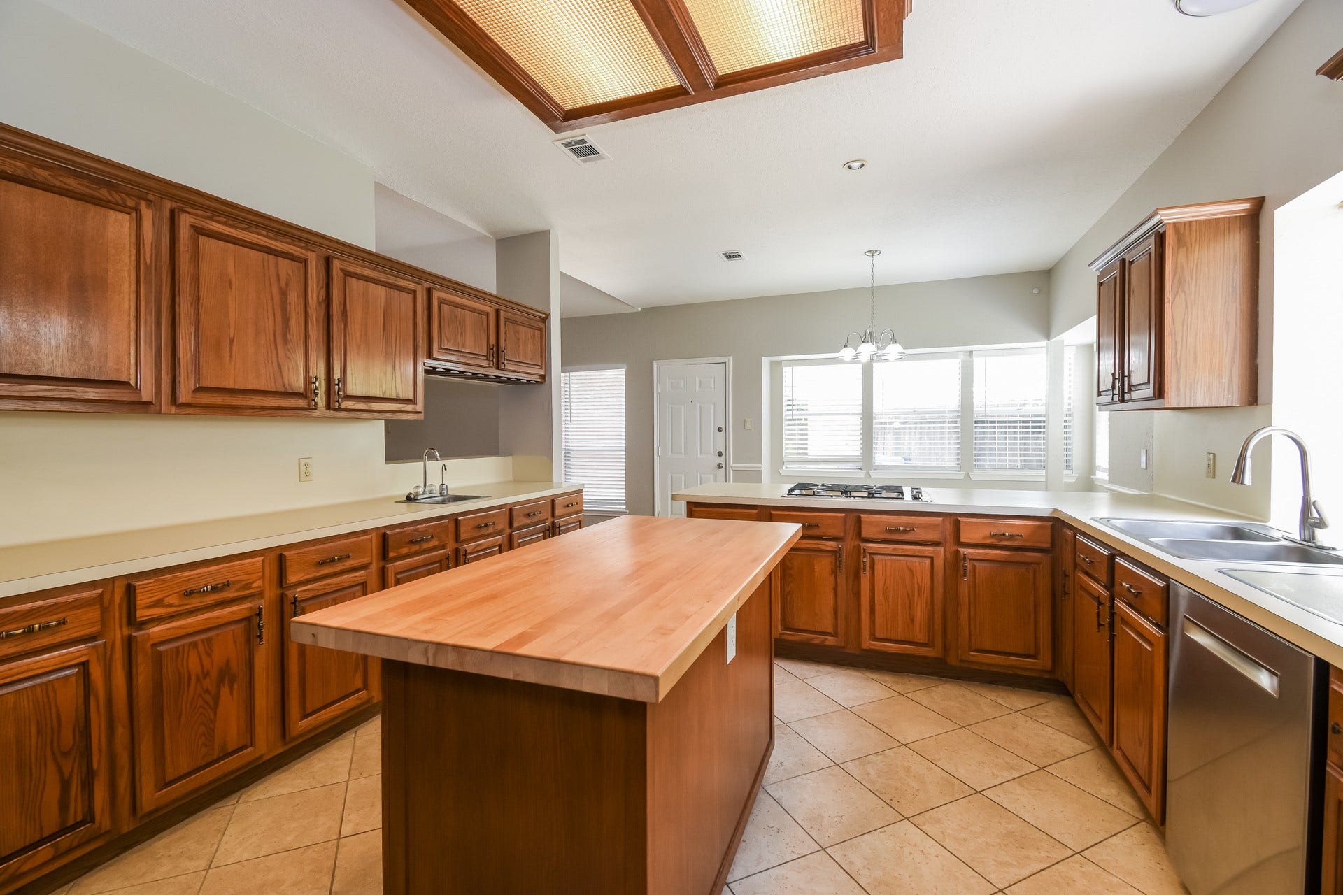 2819 Calender Lake Drive, Missouri City, TX 77459 2819 Calender Lake Drive, Missouri City, TX 77459