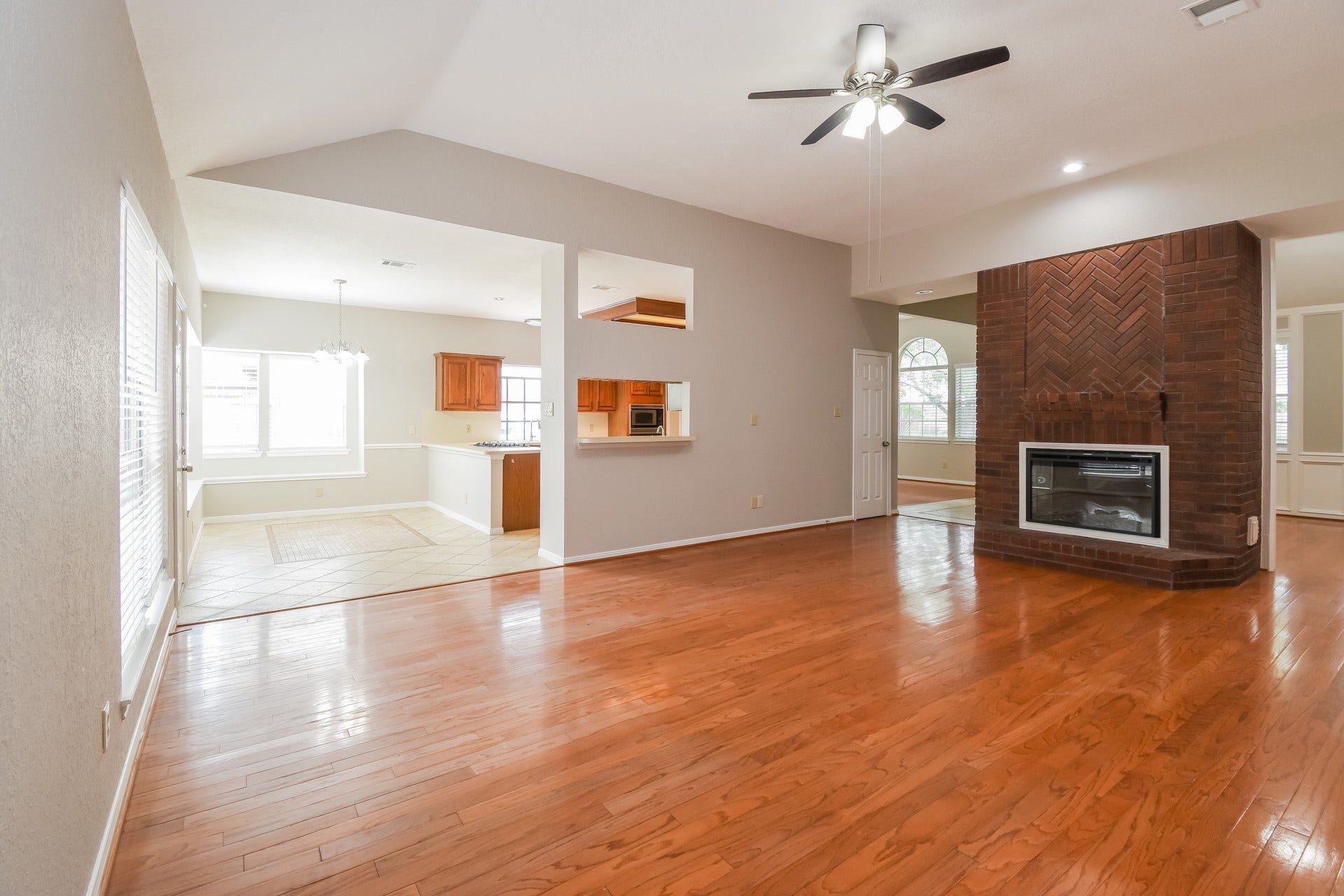 2819 Calender Lake Drive, Missouri City, TX 77459 2819 Calender Lake Drive, Missouri City, TX 77459