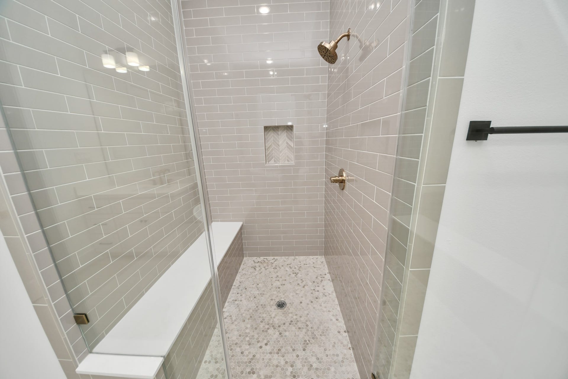 2611 Sherwin Street, Houston, TX 77007 2611 Sherwin Street, Houston, TX 77007