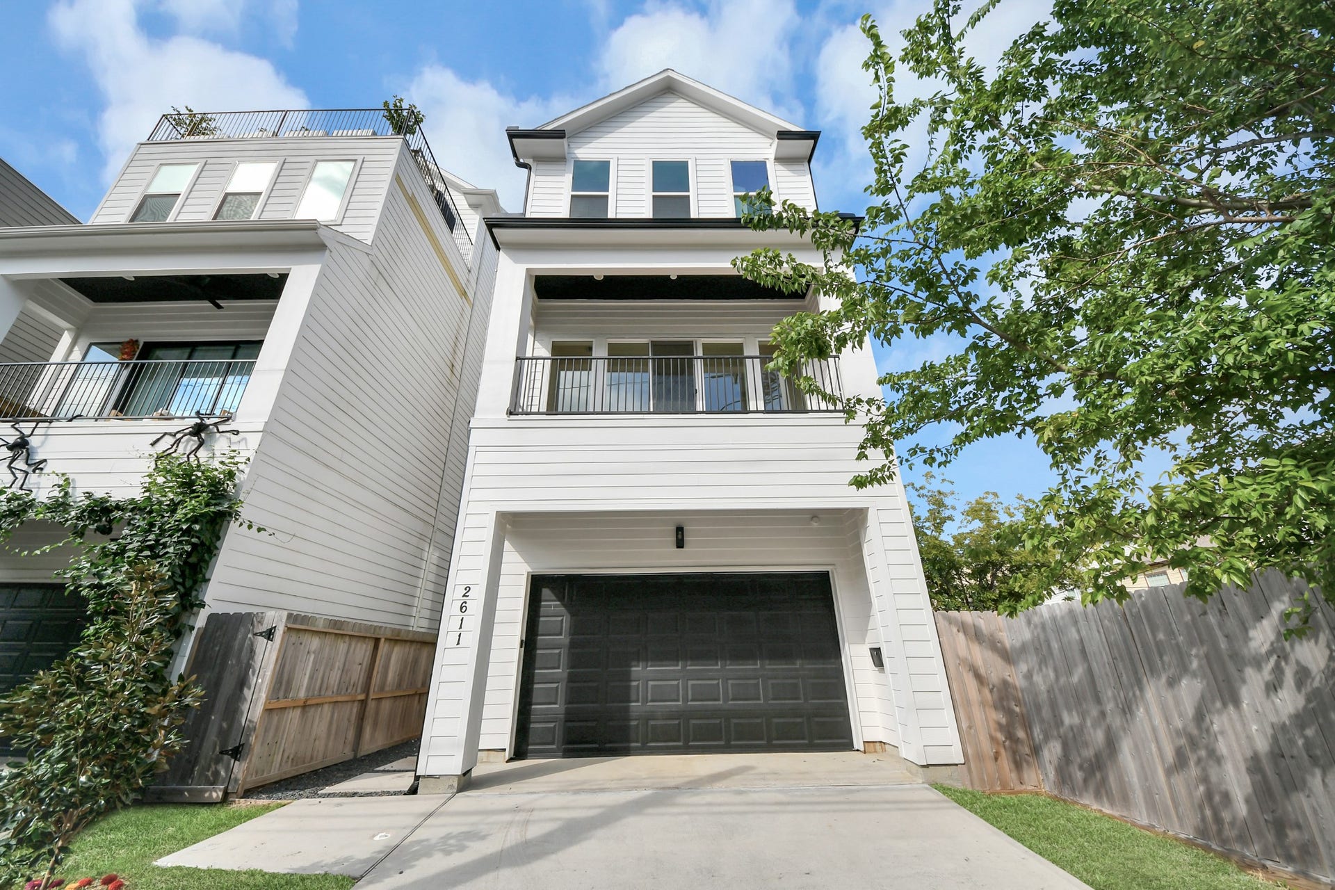 2611 Sherwin Street, Houston, TX 77007 2611 Sherwin Street, Houston, TX 77007