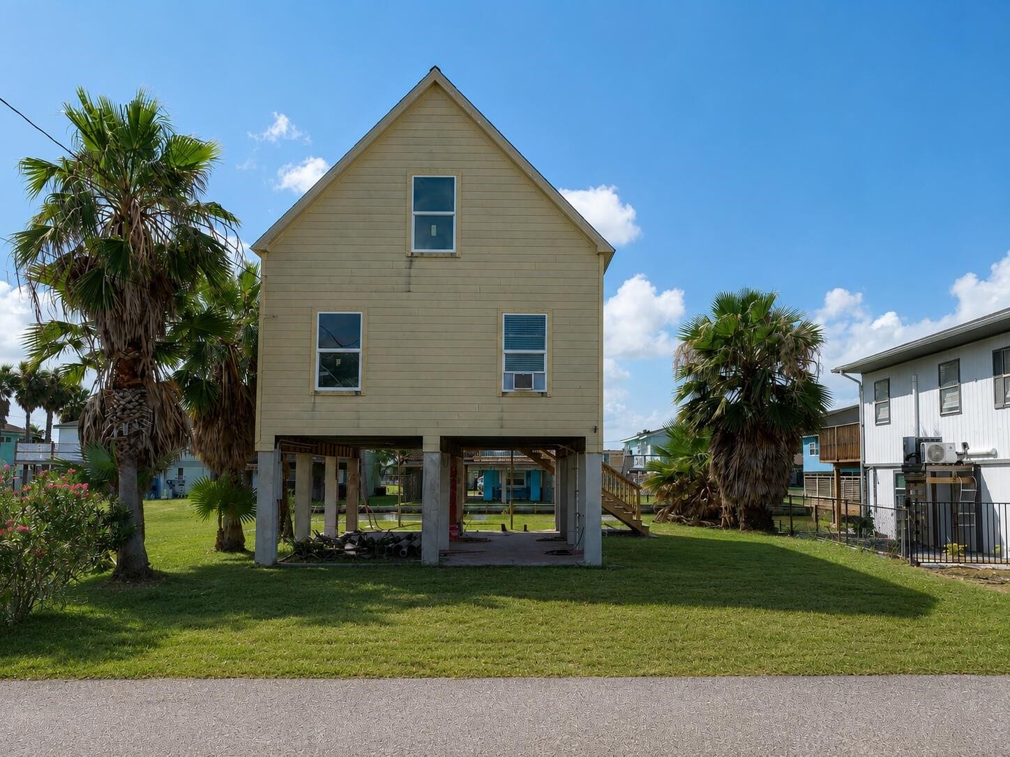 88 Bayou Vista Drive, Hitchcock, TX 77563 88 Bayou Vista Drive, Hitchcock, TX 77563