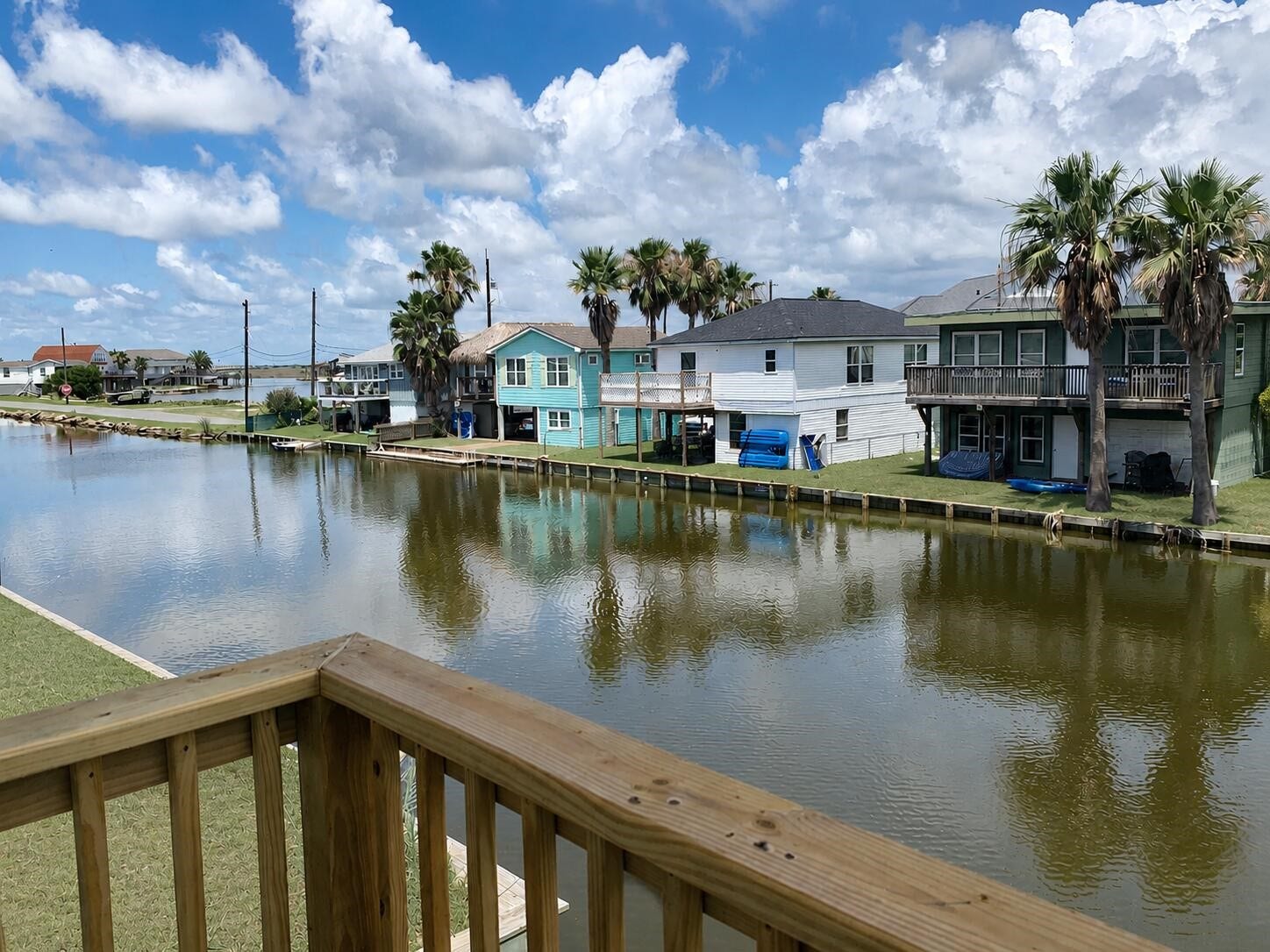 88 Bayou Vista Drive, Hitchcock, TX 77563 88 Bayou Vista Drive, Hitchcock, TX 77563