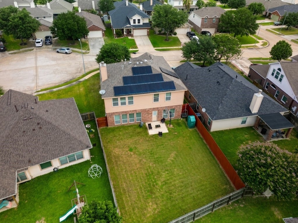 8711 Sandusky Court, Tomball, TX 77375 Take advantage of the solar panel system and pay almost nothing for electricity.