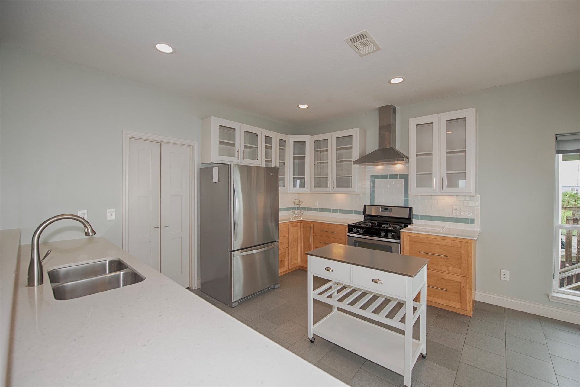 501 2nd Street, San Leon, TX 77539 501 2nd Street, San Leon, TX 77539