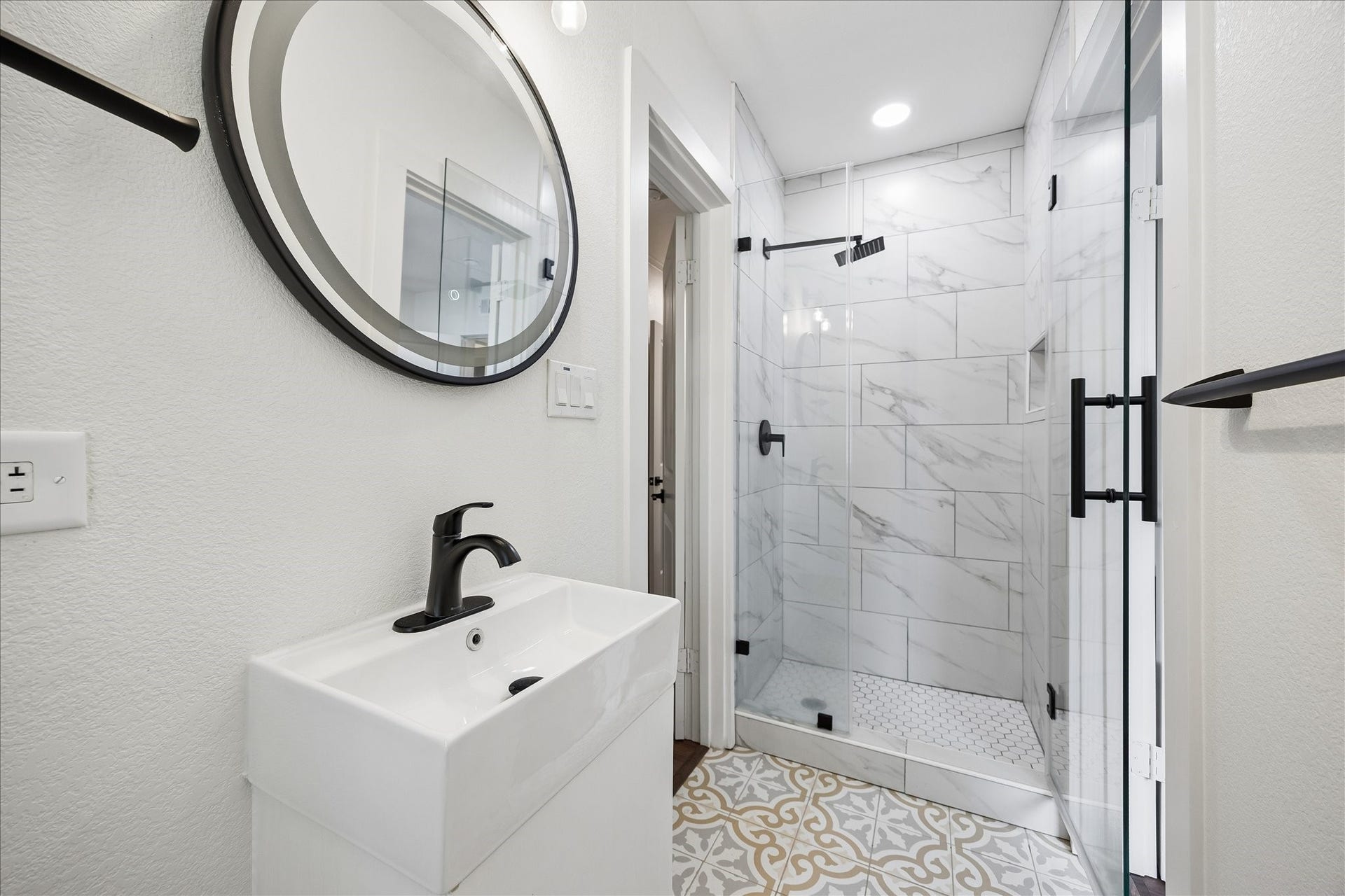 3071 Locke Lane, Houston, TX 77019 Additional full bathroom featuring walk-in shower.