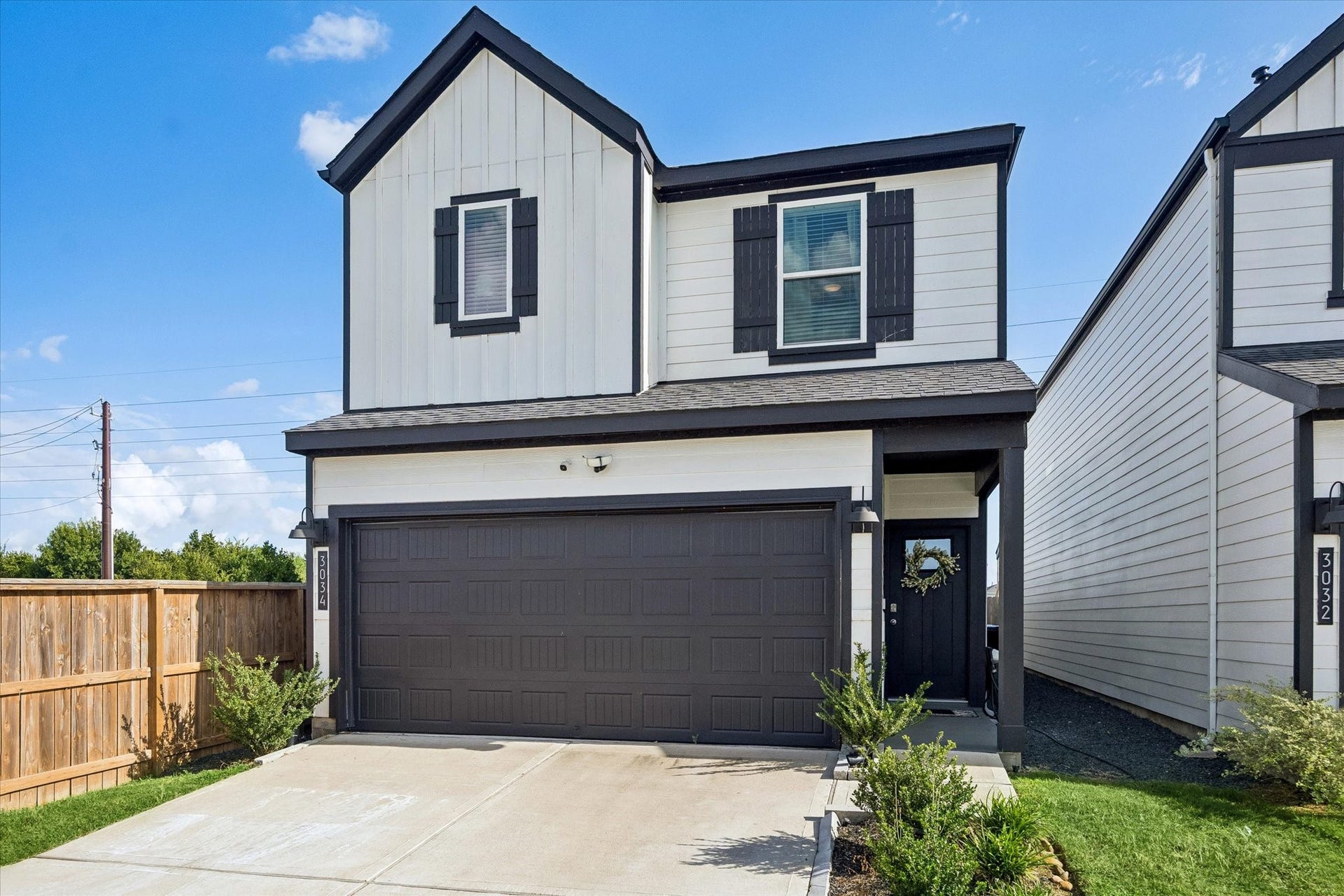 3034 Crown Gate Drive, Houston, TX 77047 Welcome home to 3034 Crown Gate Dr.! Attractive two-story home with attached two-car garage and inviting curb appeal.