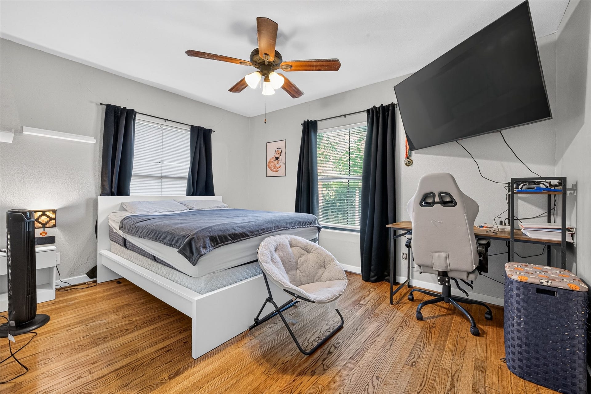 8125 Barkley Street, Houston, TX 77017 8125 Barkley Street, Houston, TX 77017