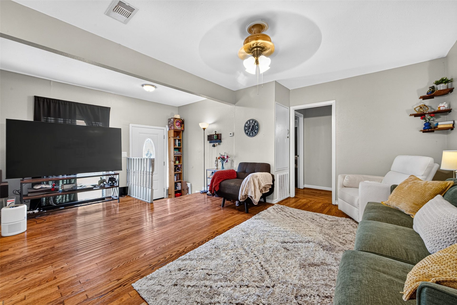 8125 Barkley Street, Houston, TX 77017 8125 Barkley Street, Houston, TX 77017