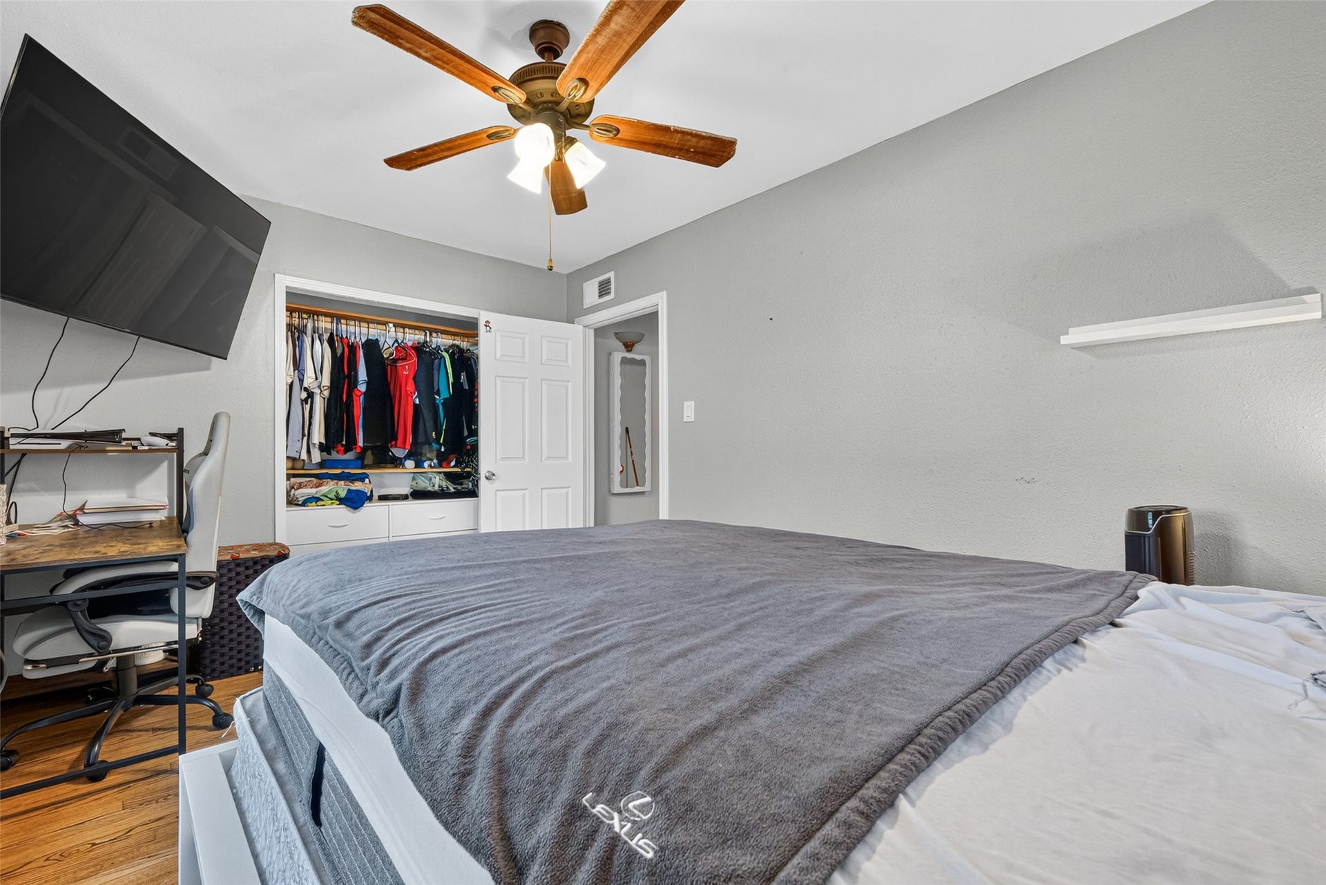 8125 Barkley Street, Houston, TX 77017 8125 Barkley Street, Houston, TX 77017