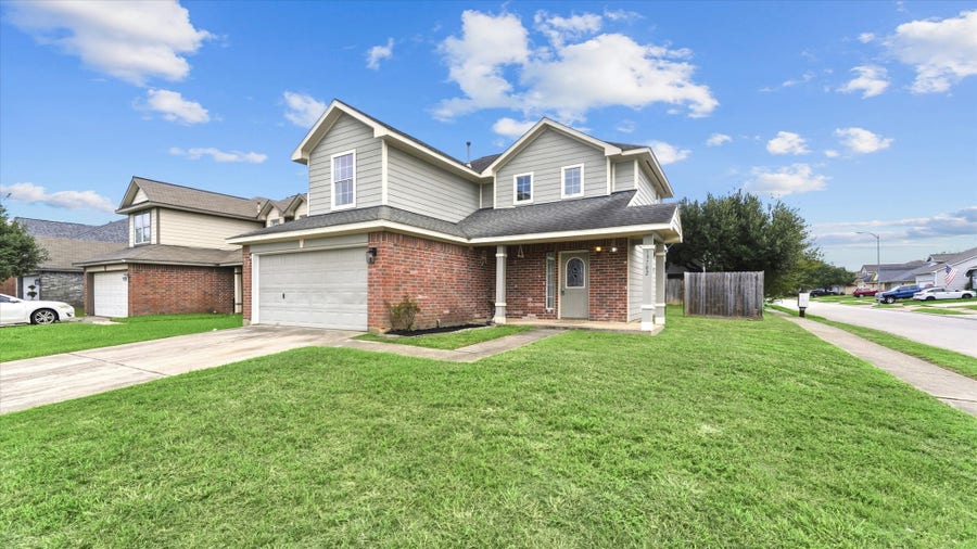 Property photo for 19702 Waterflower Drive, Tomball, TX