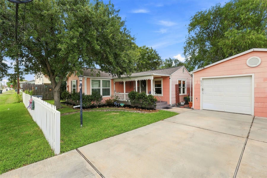 Property photo for 6317 Avenue R, Galveston, TX