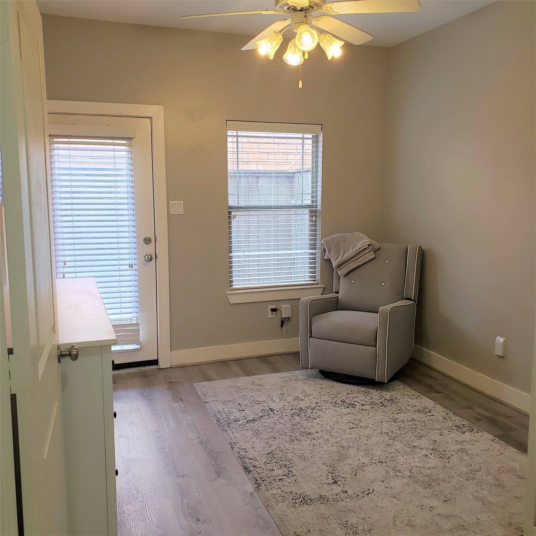4517 Feagan Street, #B, Houston, TX 77007 4517 Feagan Street, #B, Houston, TX 77007