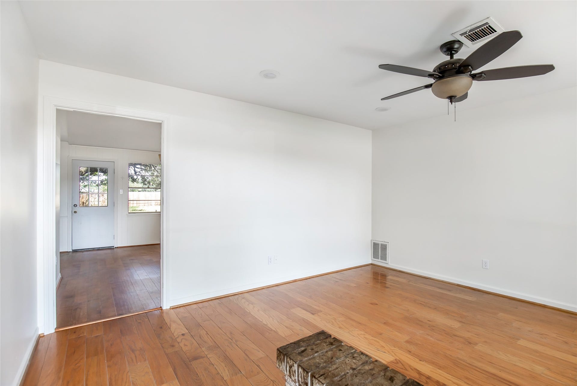 603 Sharon Drive, Humble, TX 77338 603 Sharon Drive, Humble, TX 77338