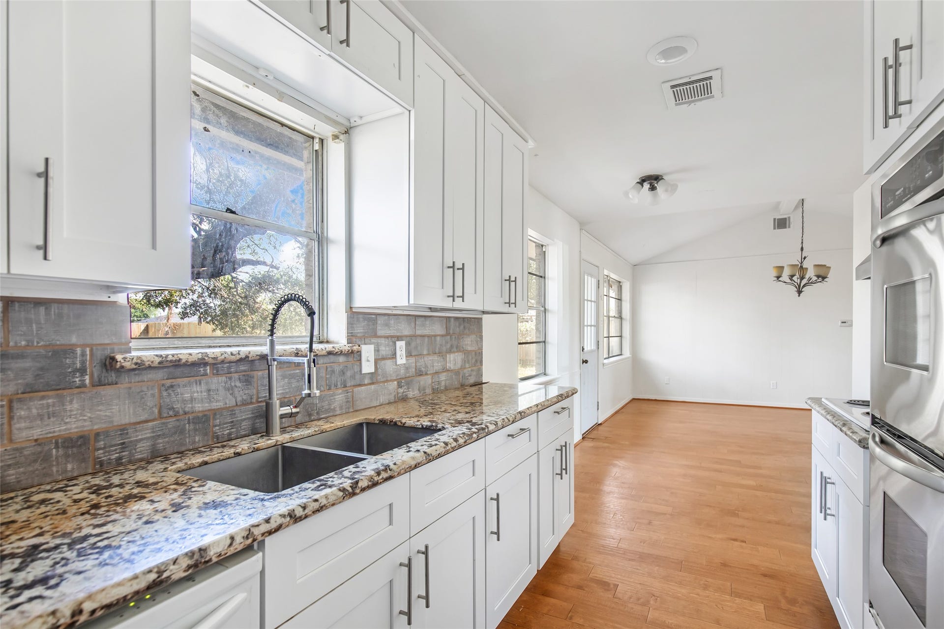 603 Sharon Drive, Humble, TX 77338 603 Sharon Drive, Humble, TX 77338