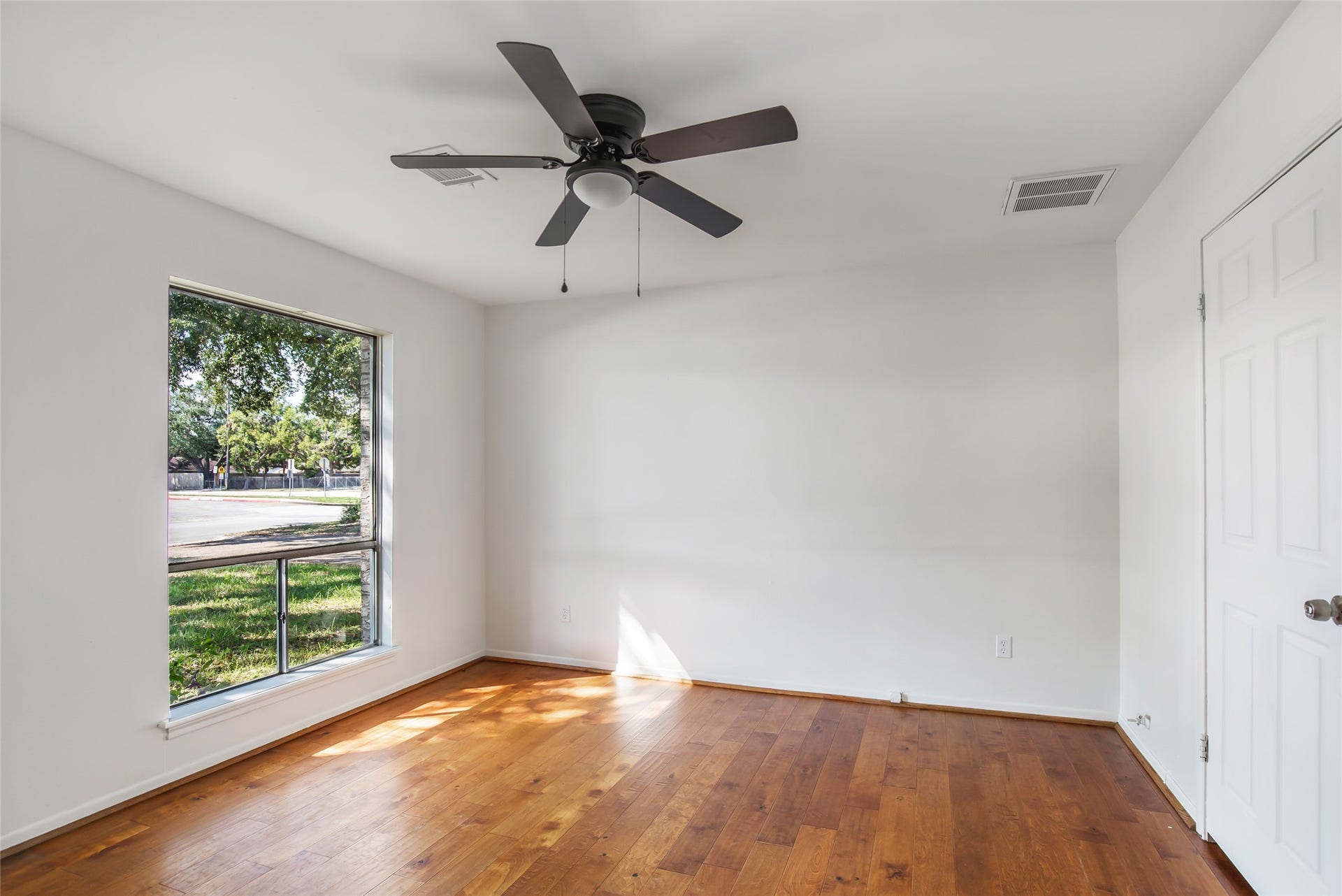 603 Sharon Drive, Humble, TX 77338 603 Sharon Drive, Humble, TX 77338