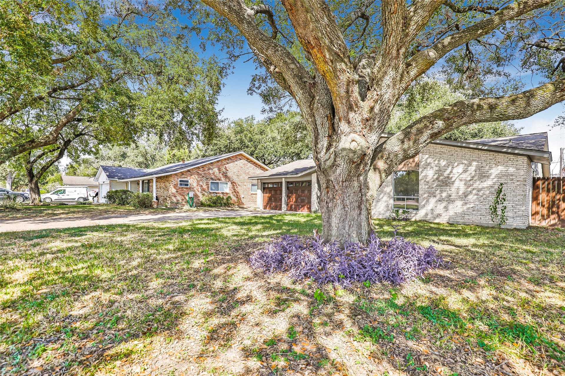 603 Sharon Drive, Humble, TX 77338 603 Sharon Drive, Humble, TX 77338