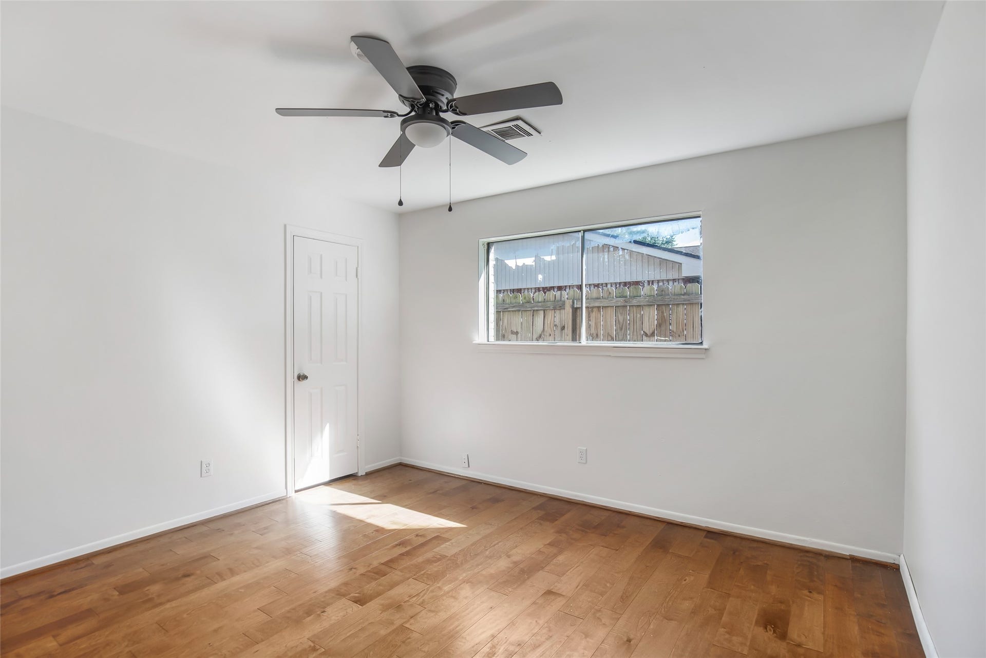 603 Sharon Drive, Humble, TX 77338 603 Sharon Drive, Humble, TX 77338