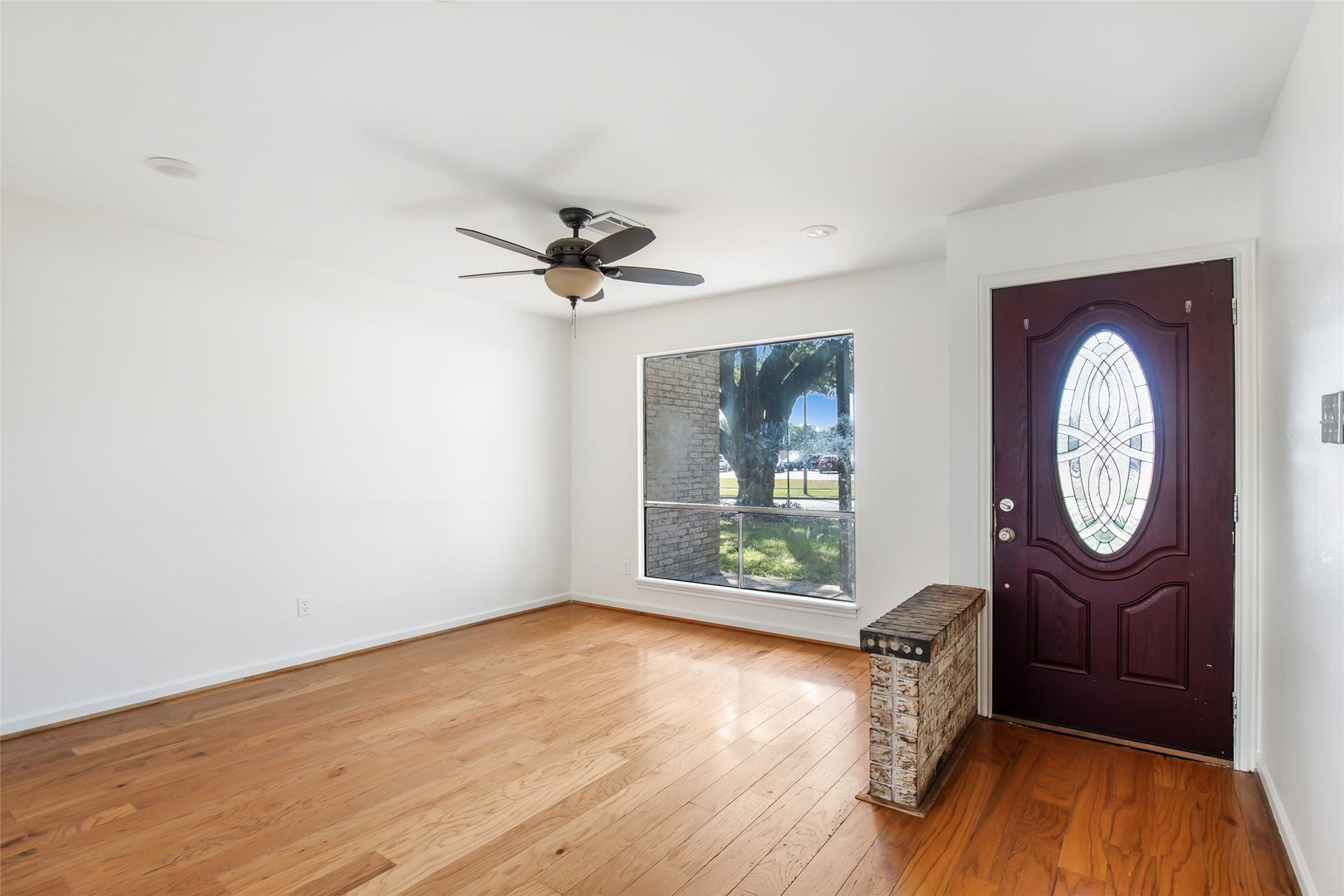 603 Sharon Drive, Humble, TX 77338 603 Sharon Drive, Humble, TX 77338