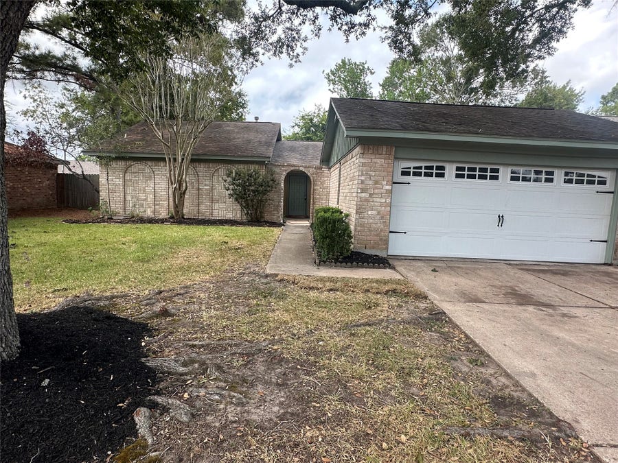 Property photo for 743 Voyager Drive, Houston, TX