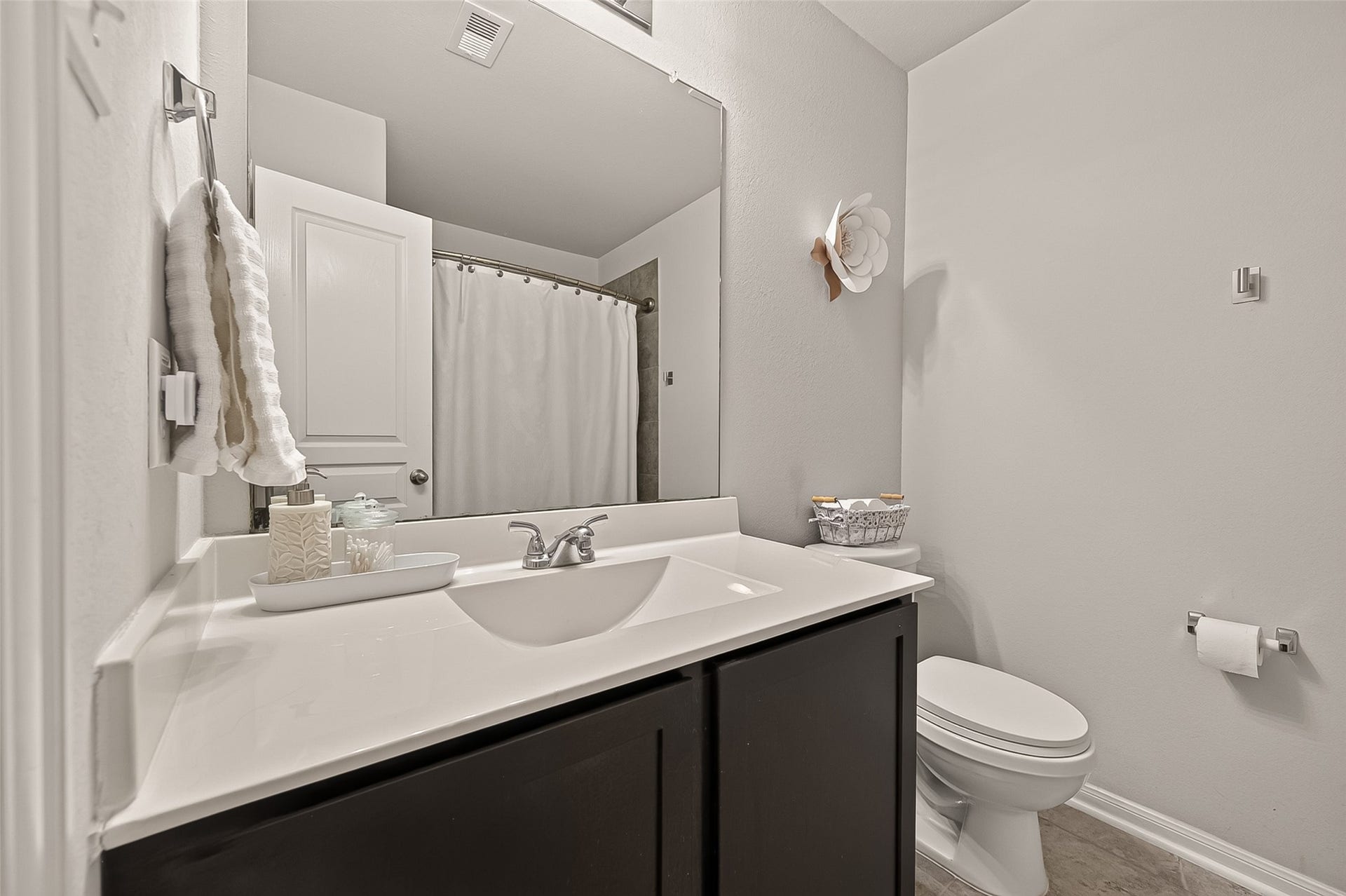 8 Desert Sun Court, Manvel, TX 77578 8 Desert Sun Court, Manvel, TX 77578