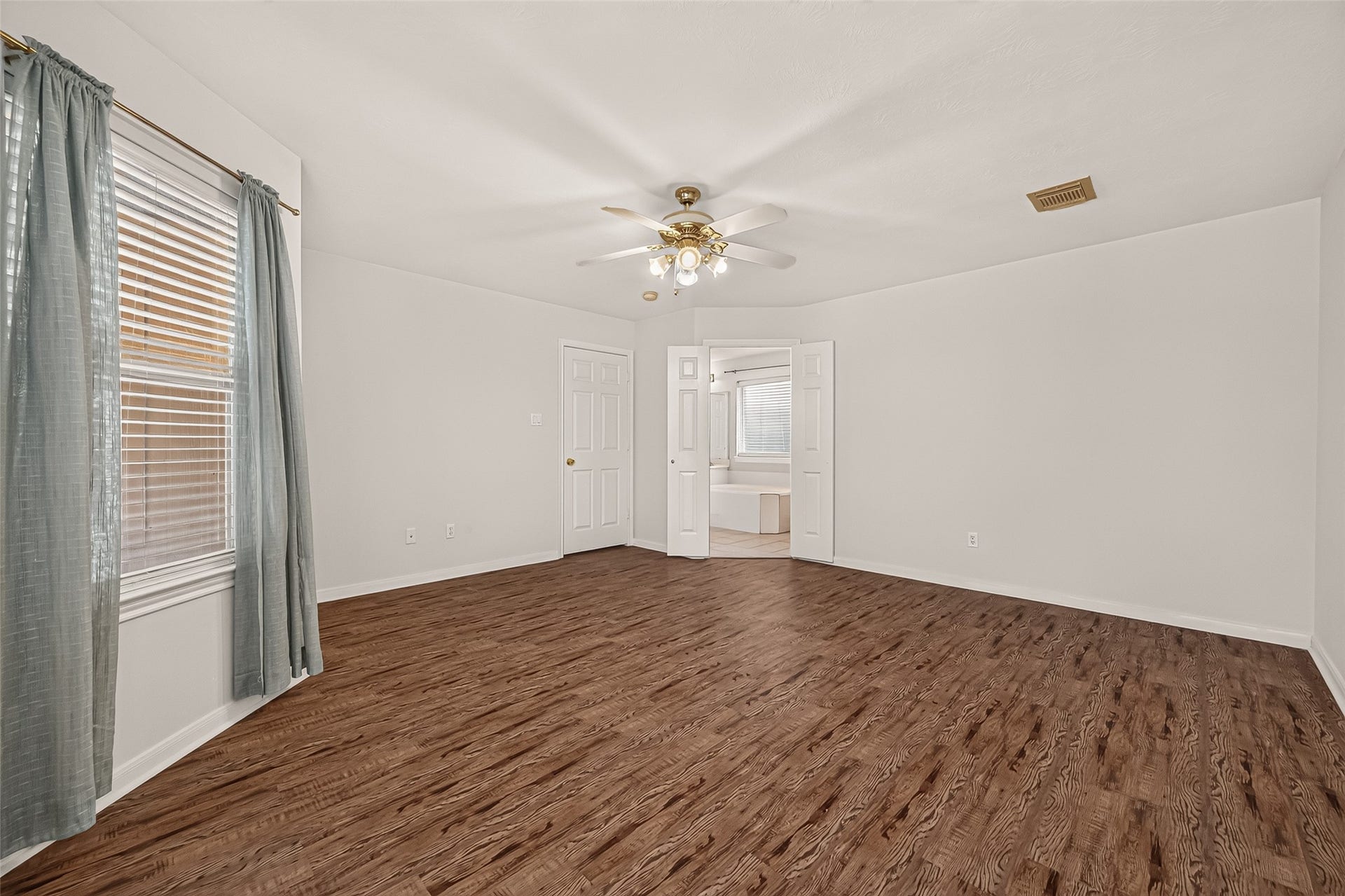 11107 Creekline Meadow Court, Cypress, TX 77429 11107 Creekline Meadow Court, Cypress, TX 77429