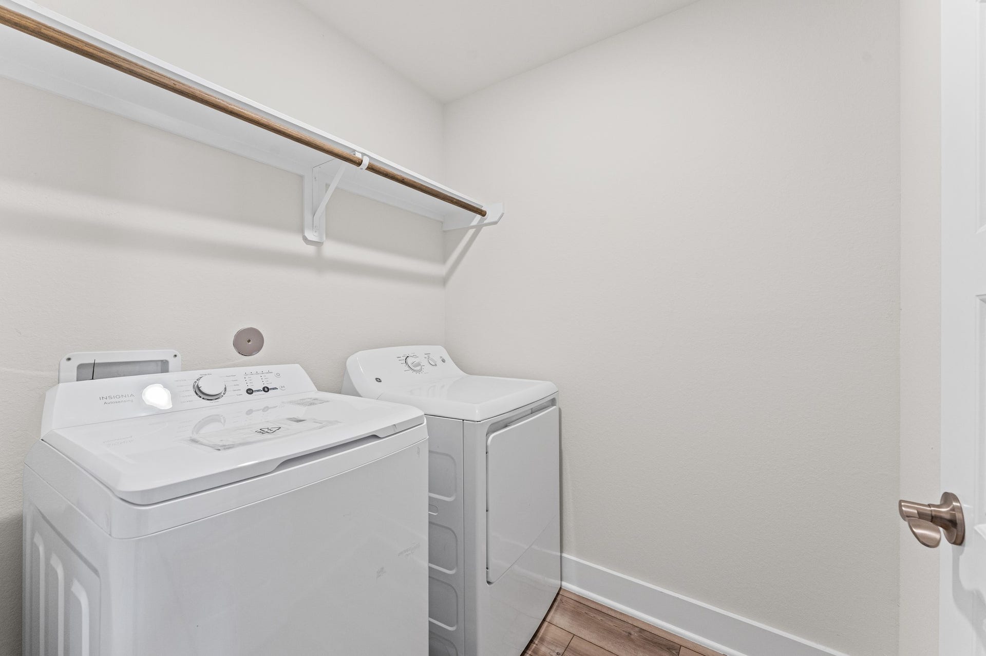 Washer & dryer included
