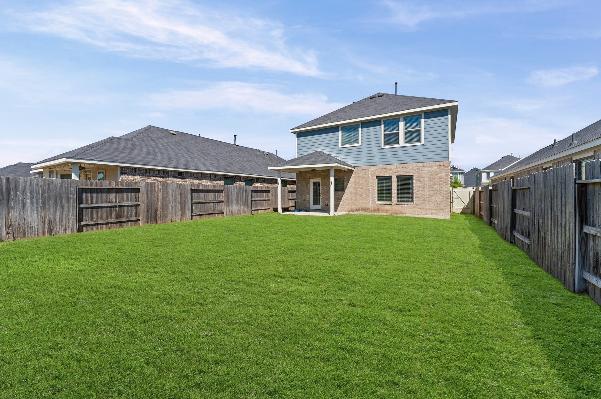 Spacious backyard