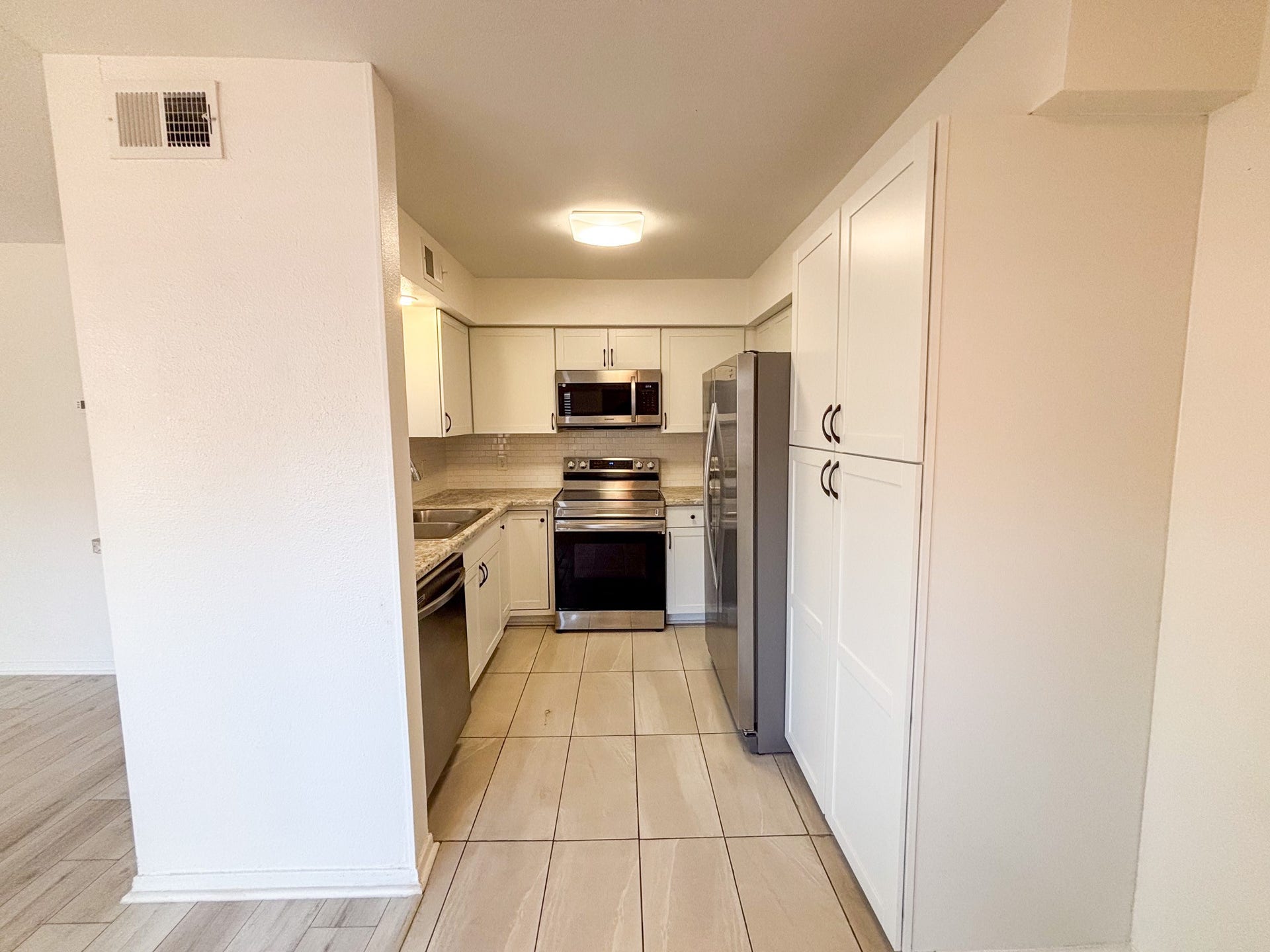 11002 Hammerly Boulevard, #43, Houston, TX 77043 11002 Hammerly Boulevard, #43, Houston, TX 77043