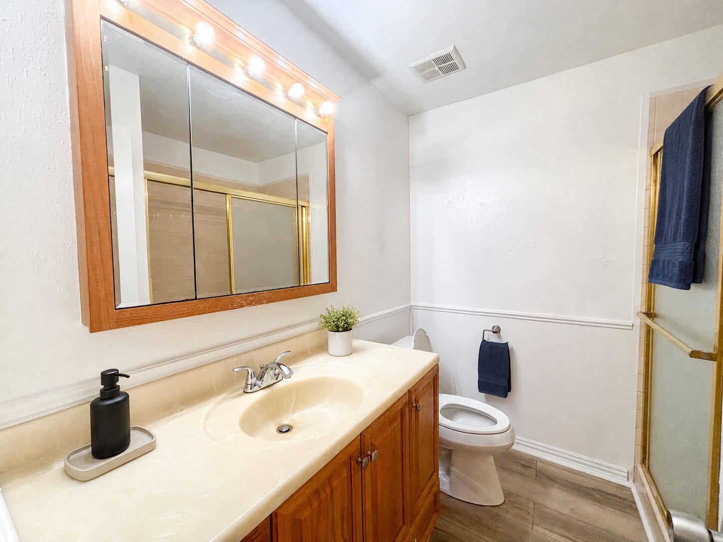 11002 Hammerly Boulevard, #43, Houston, TX 77043 11002 Hammerly Boulevard, #43, Houston, TX 77043