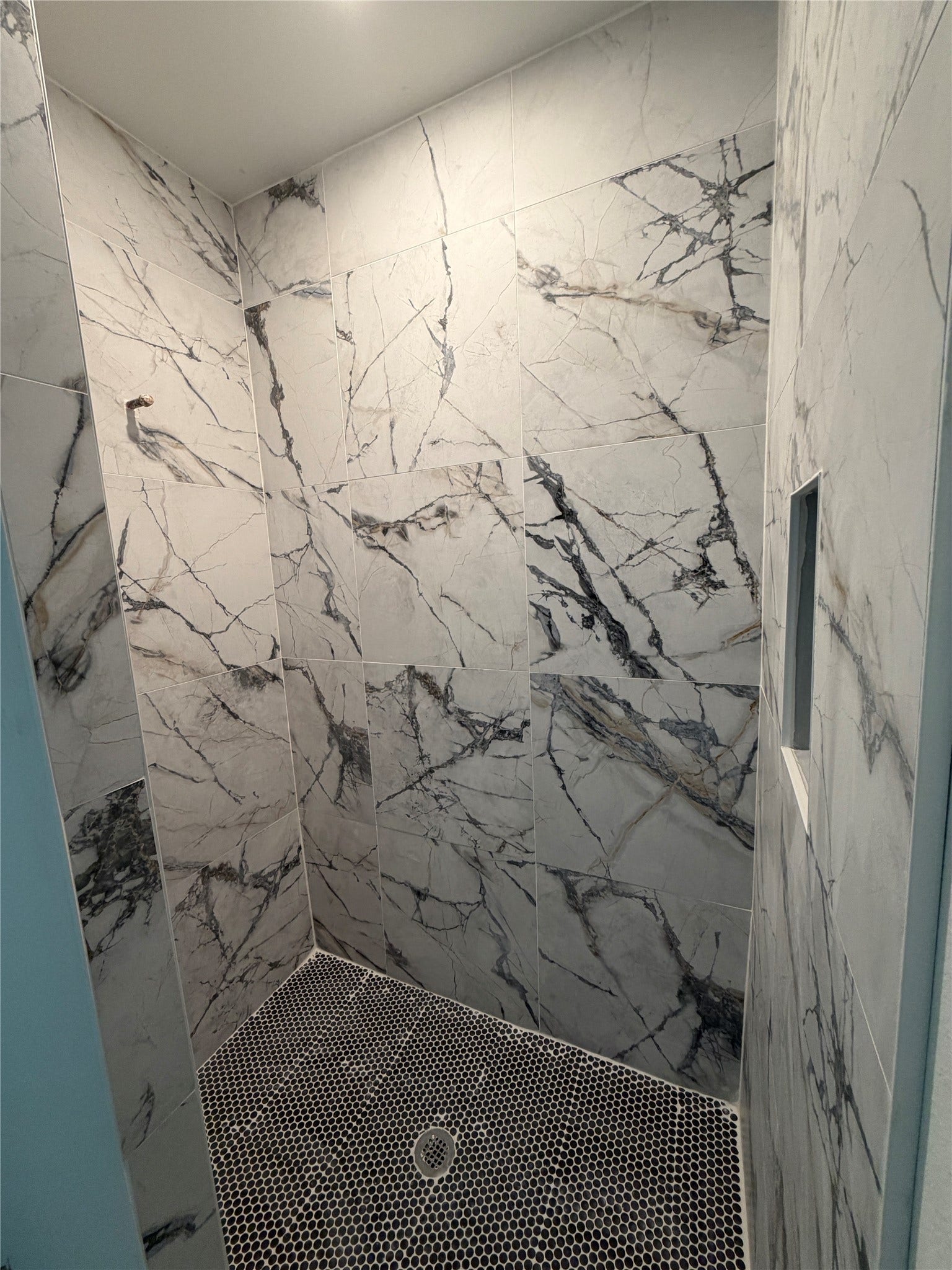 322 E 37th / 710 E 32nd 1/2 Street, Houston, TX 77018 Master bathroom