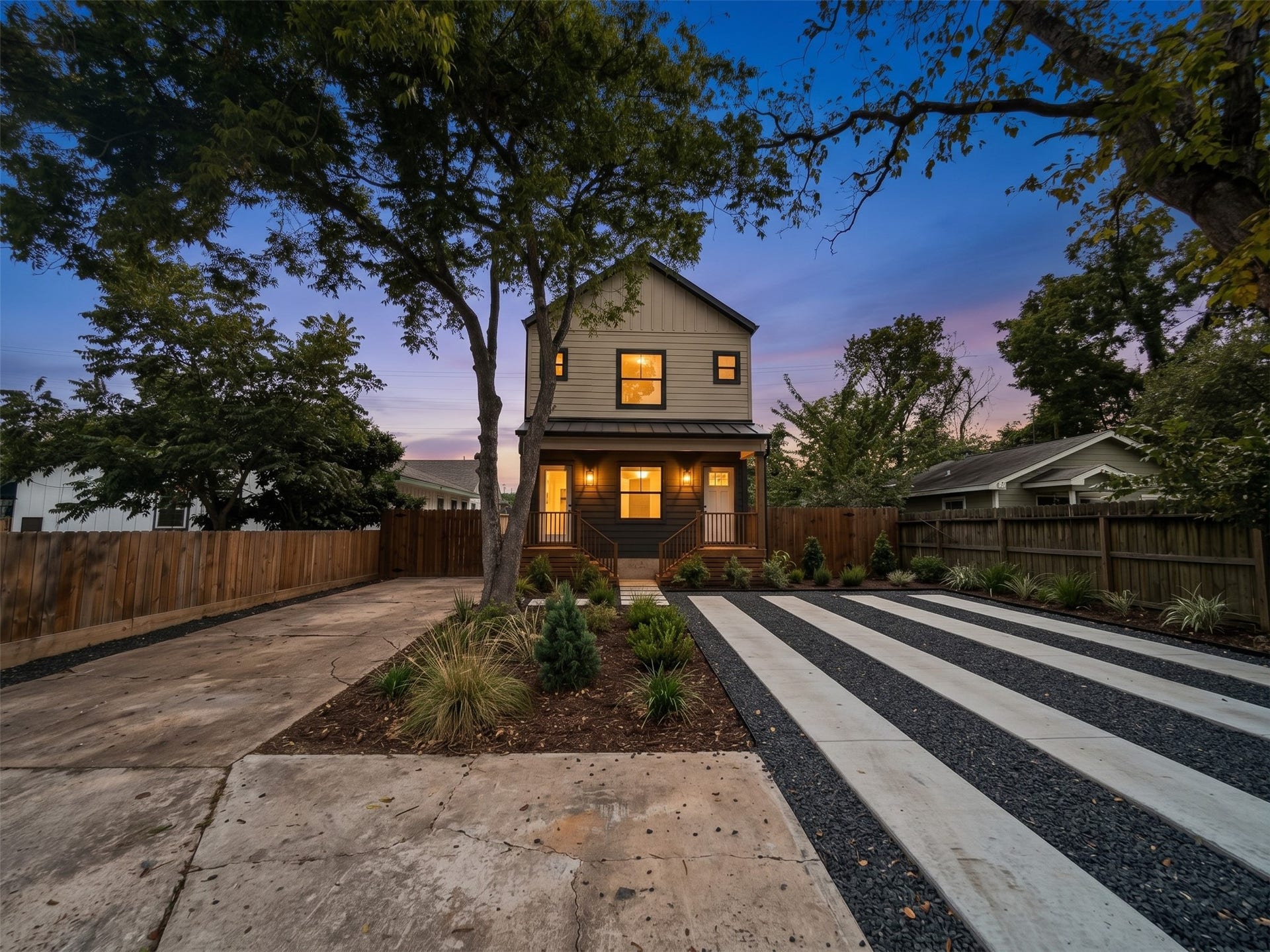 322 E 37th / 710 E 32nd 1/2 Street, Houston, TX 77018 322 E 37th / 710 E 32nd 1/2 Street, Houston, TX 77018