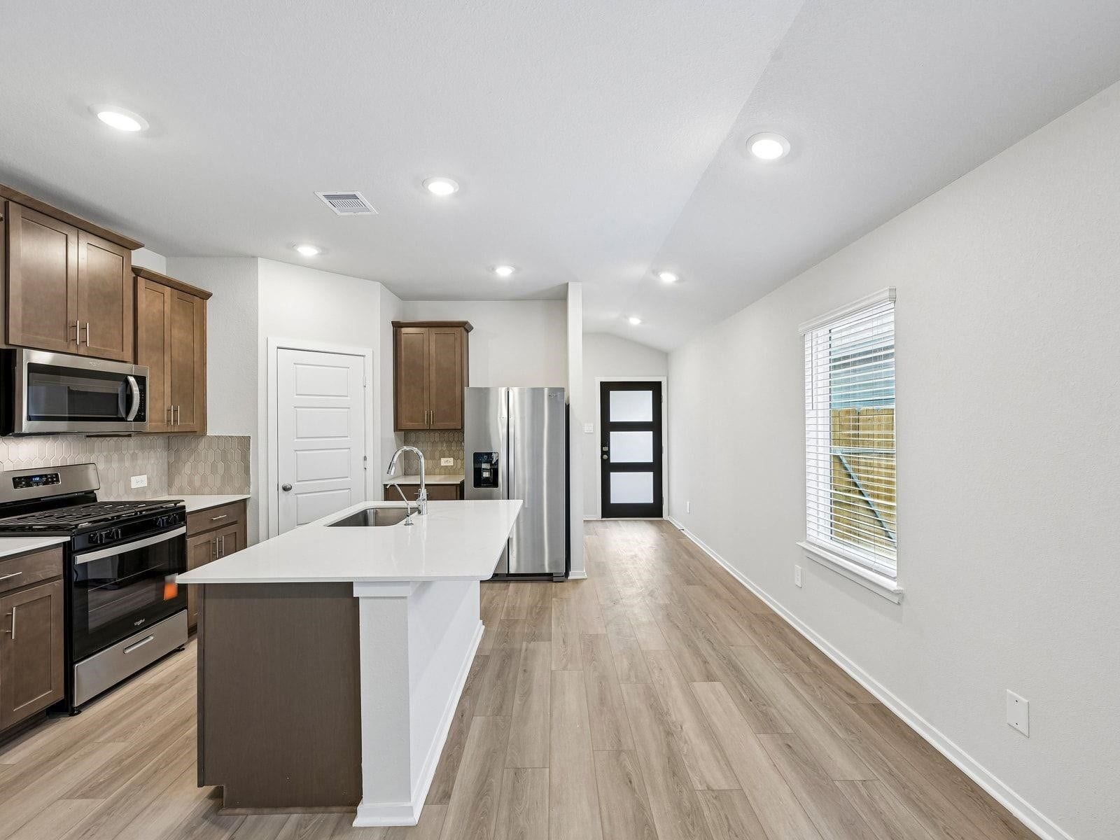 383 Sunrise Ranch Drive, Conroe, TX 77316 383 Sunrise Ranch Drive, Conroe, TX 77316