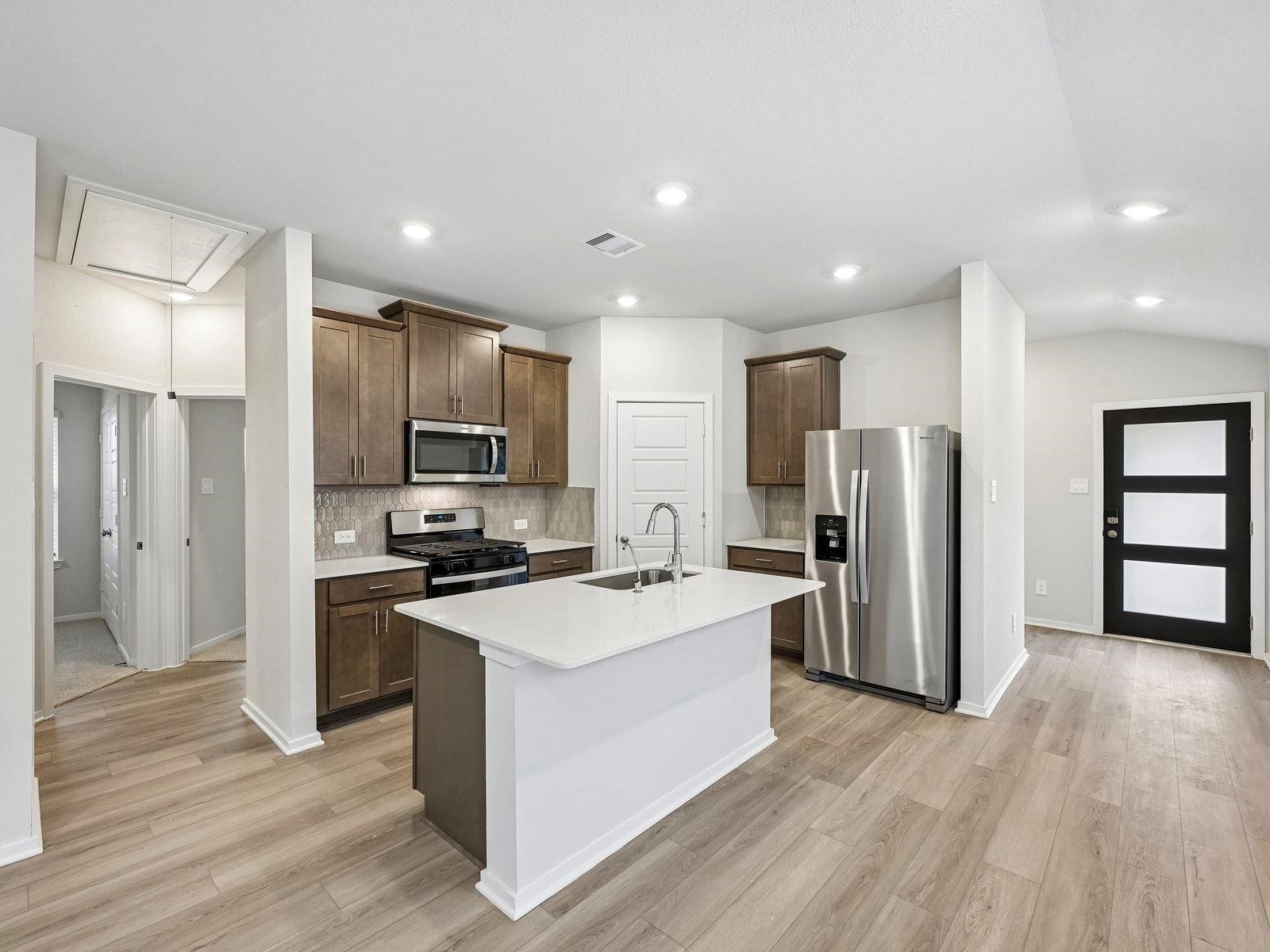 383 Sunrise Ranch Drive, Conroe, TX 77316 383 Sunrise Ranch Drive, Conroe, TX 77316