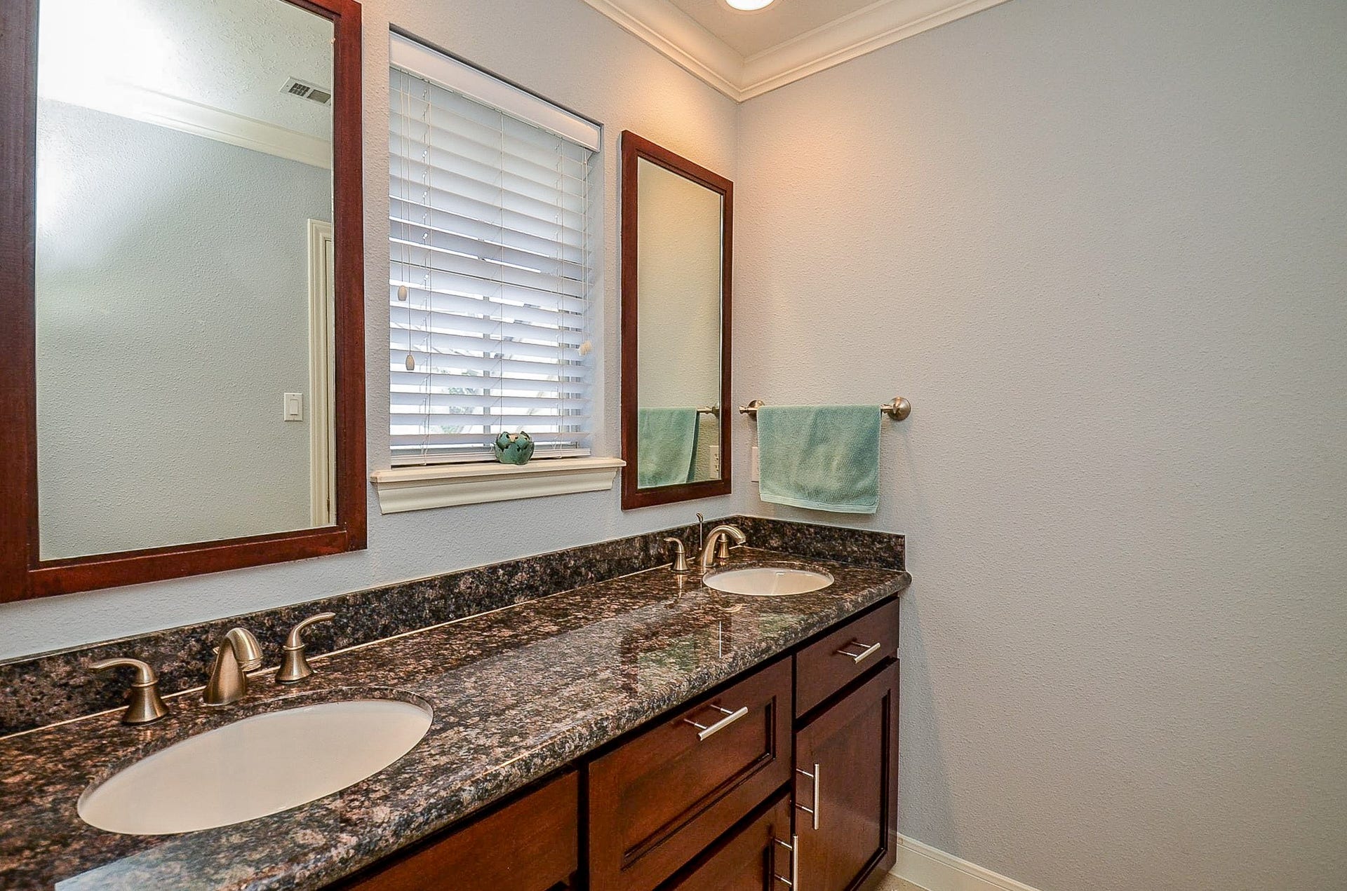 Secondary Bathroom Double Sinks