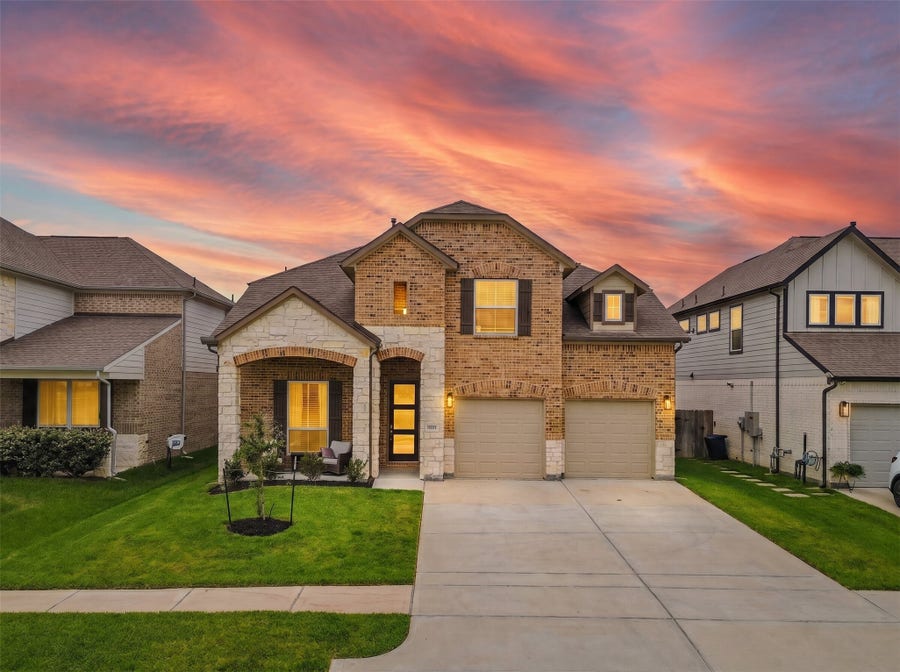 Property photo for 5618 Mammoth Oak Drive, Houston, TX