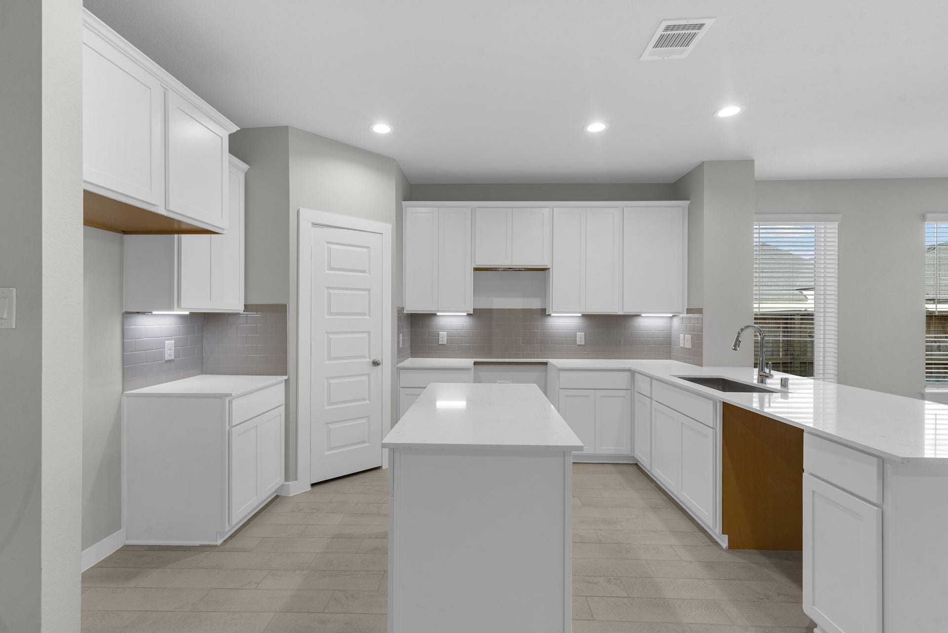 2914 Belle Tree Lane, Katy, TX 77493 2914 Belle Tree Lane, Katy, TX 77493