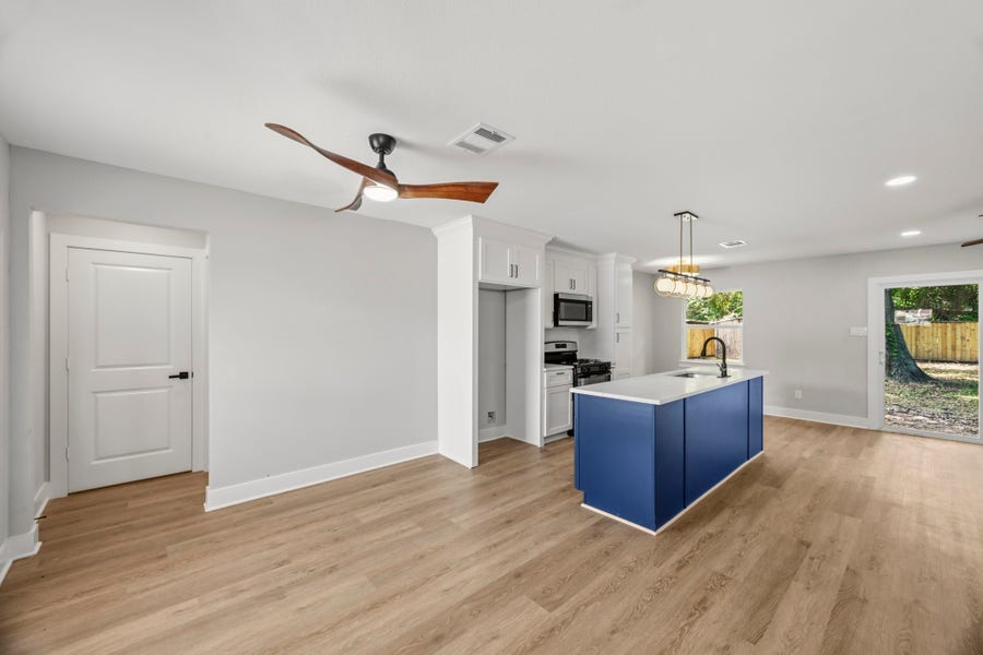 Property photo for 1234 W Donovan Street, Houston, TX
