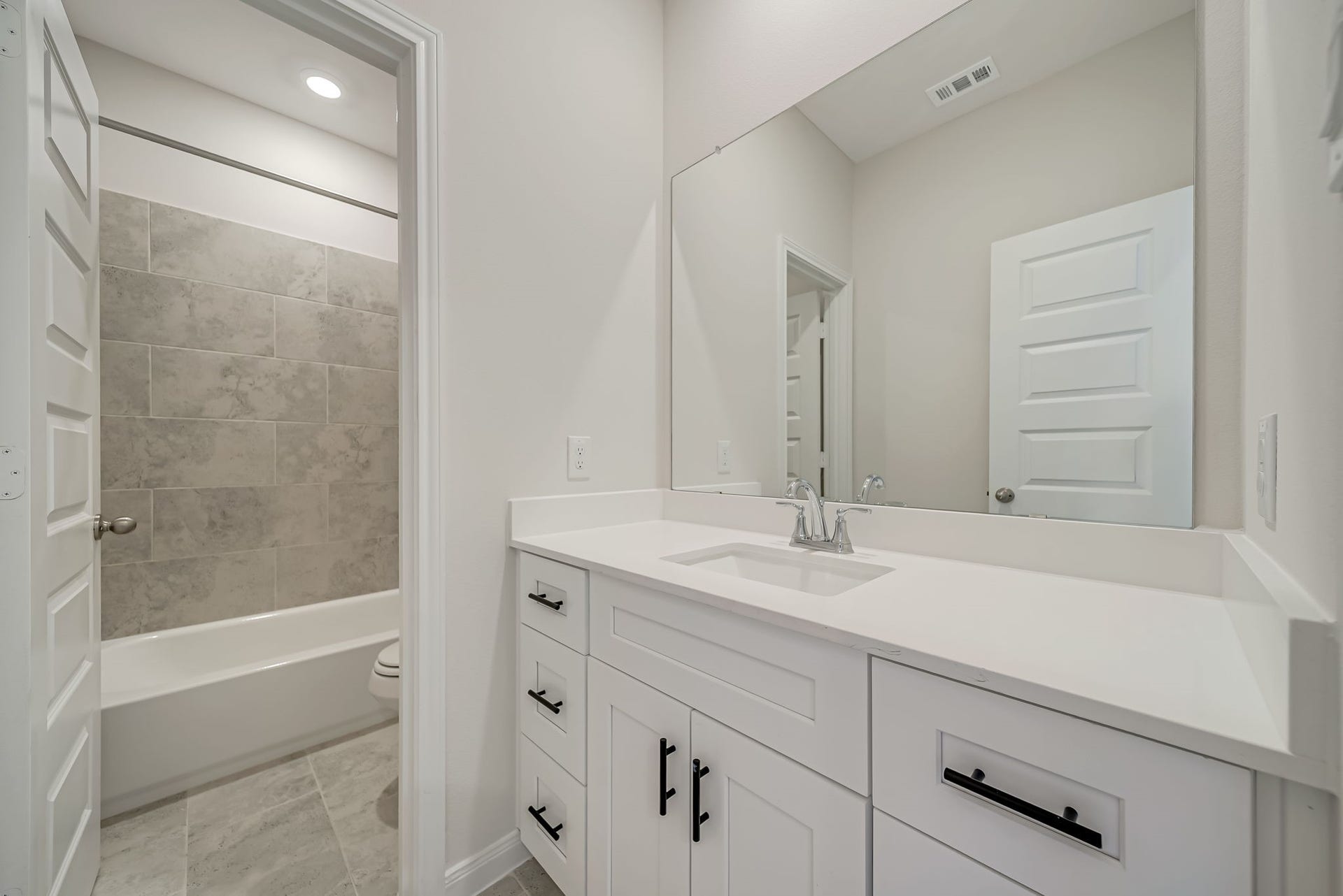20650 Dynamic Court, Humble, TX 77338 Secondary Bath