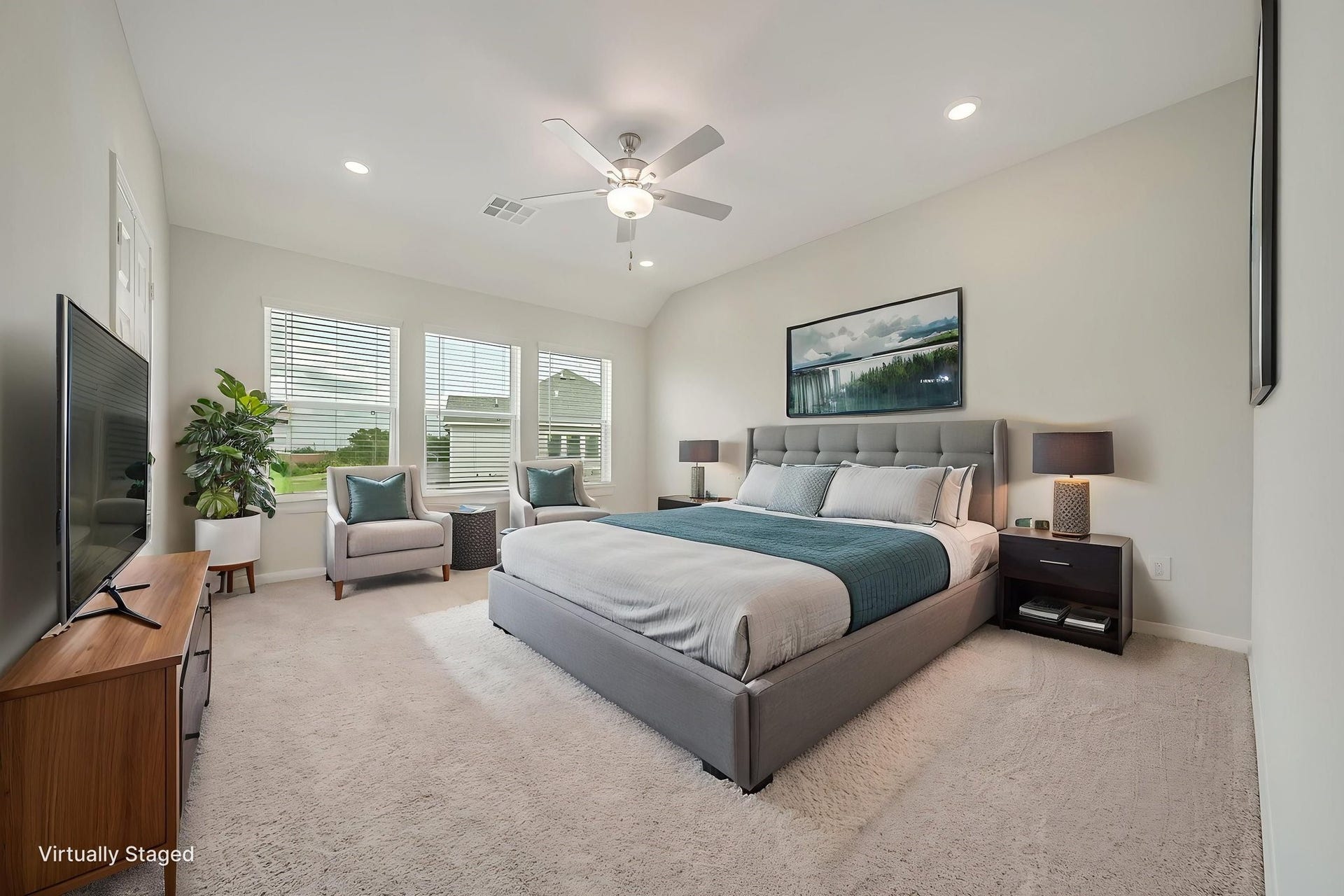 20650 Dynamic Court, Humble, TX 77338 Owner's Retreat with ensuite bath.