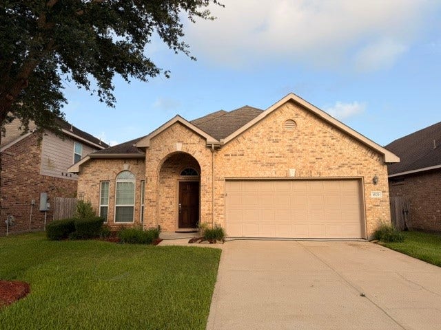 Property photo for 4926 Applewood Crest Lane, Rosharon, TX