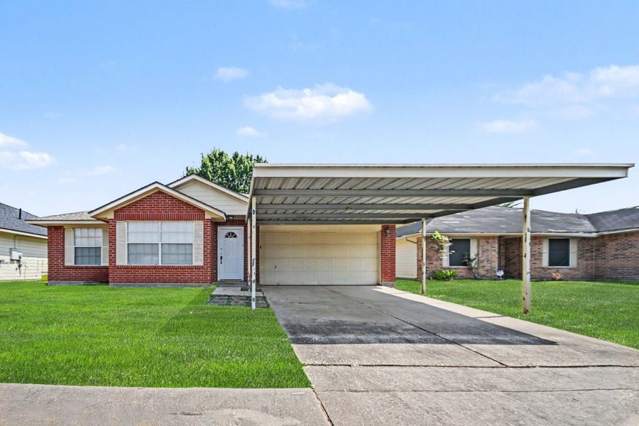 Property photo for 10807 Cayman Mist Drive, Houston, TX
