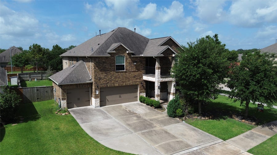 Property photo for 8002 Mesquite Hill Lane, Richmond, TX