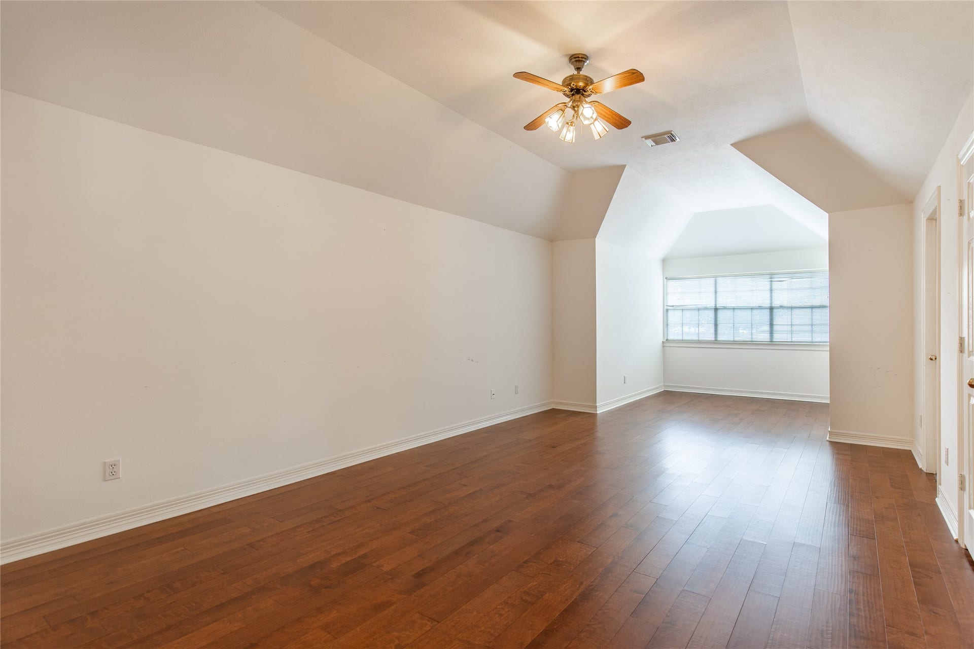 18814 Preakness Palm Circle, Humble, TX 77346 Game Room upstairs