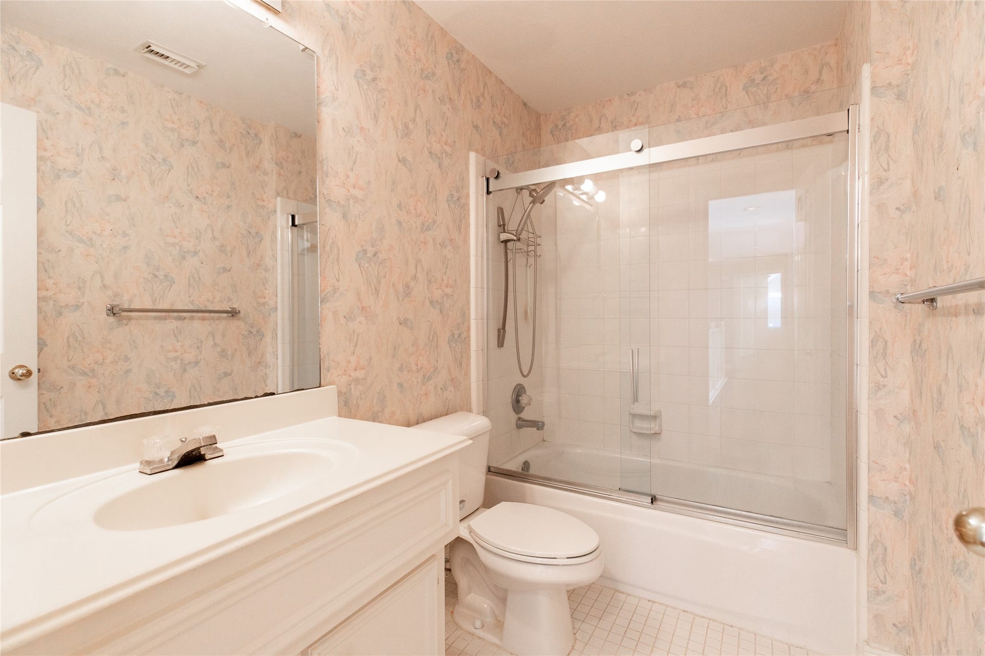 18814 Preakness Palm Circle, Humble, TX 77346 Bathroom #2