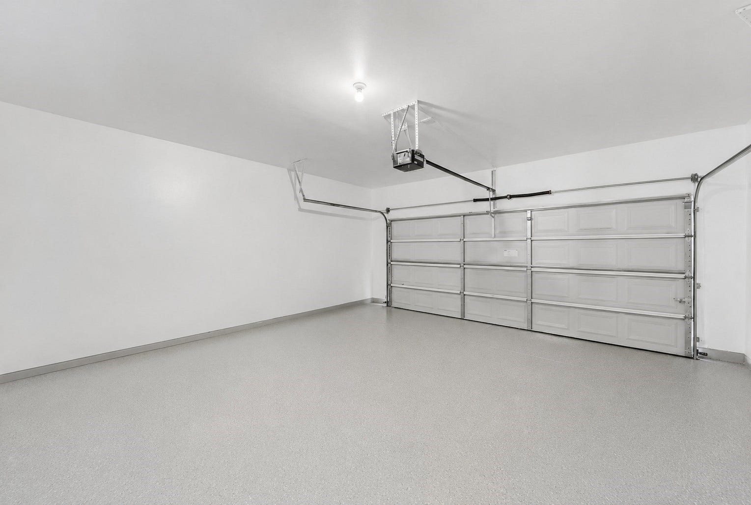 1111 Auburn View Lane, Fresno, TX 77545 2 car Garage