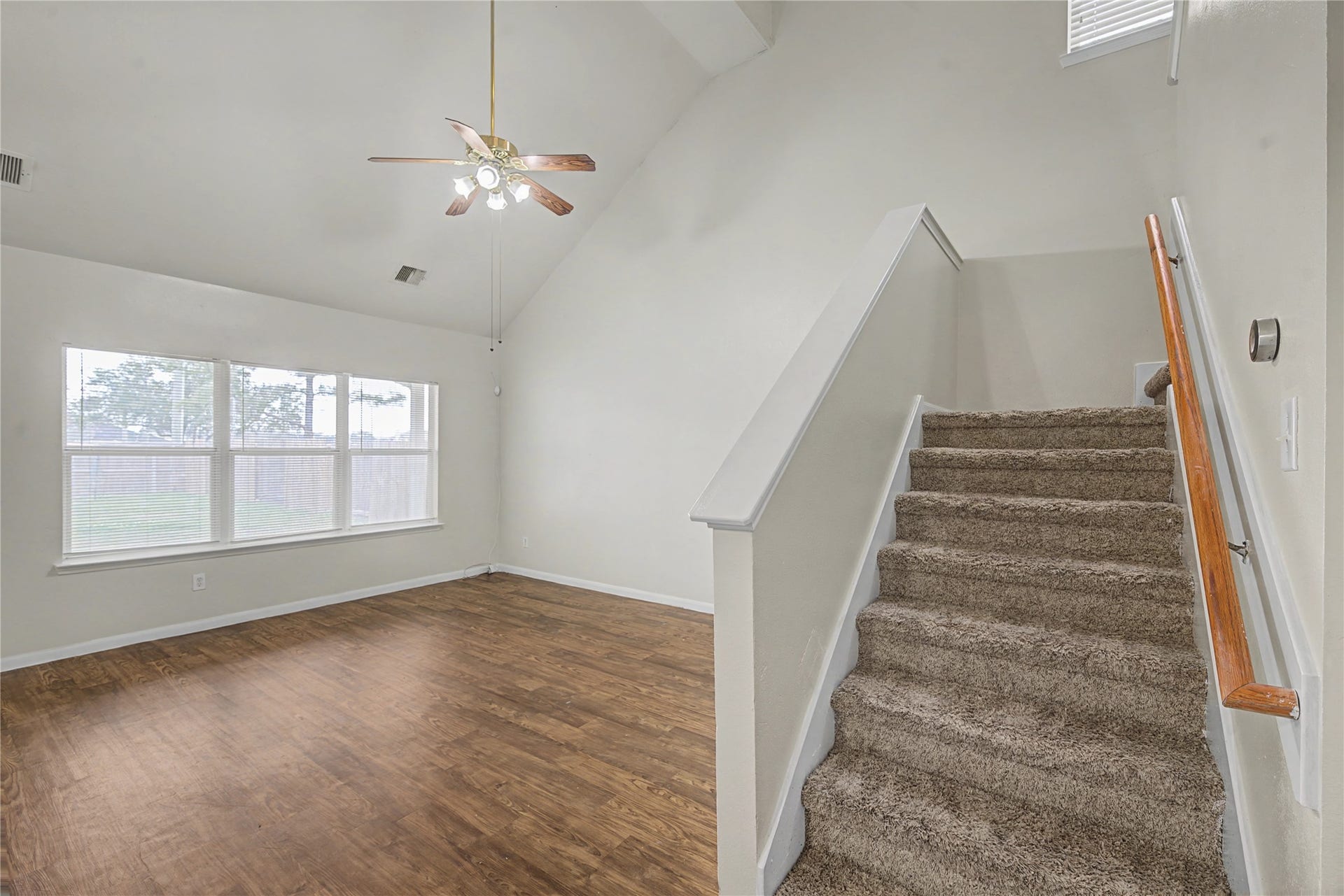 1111 Auburn View Lane, Fresno, TX 77545 Family Room & Stairway